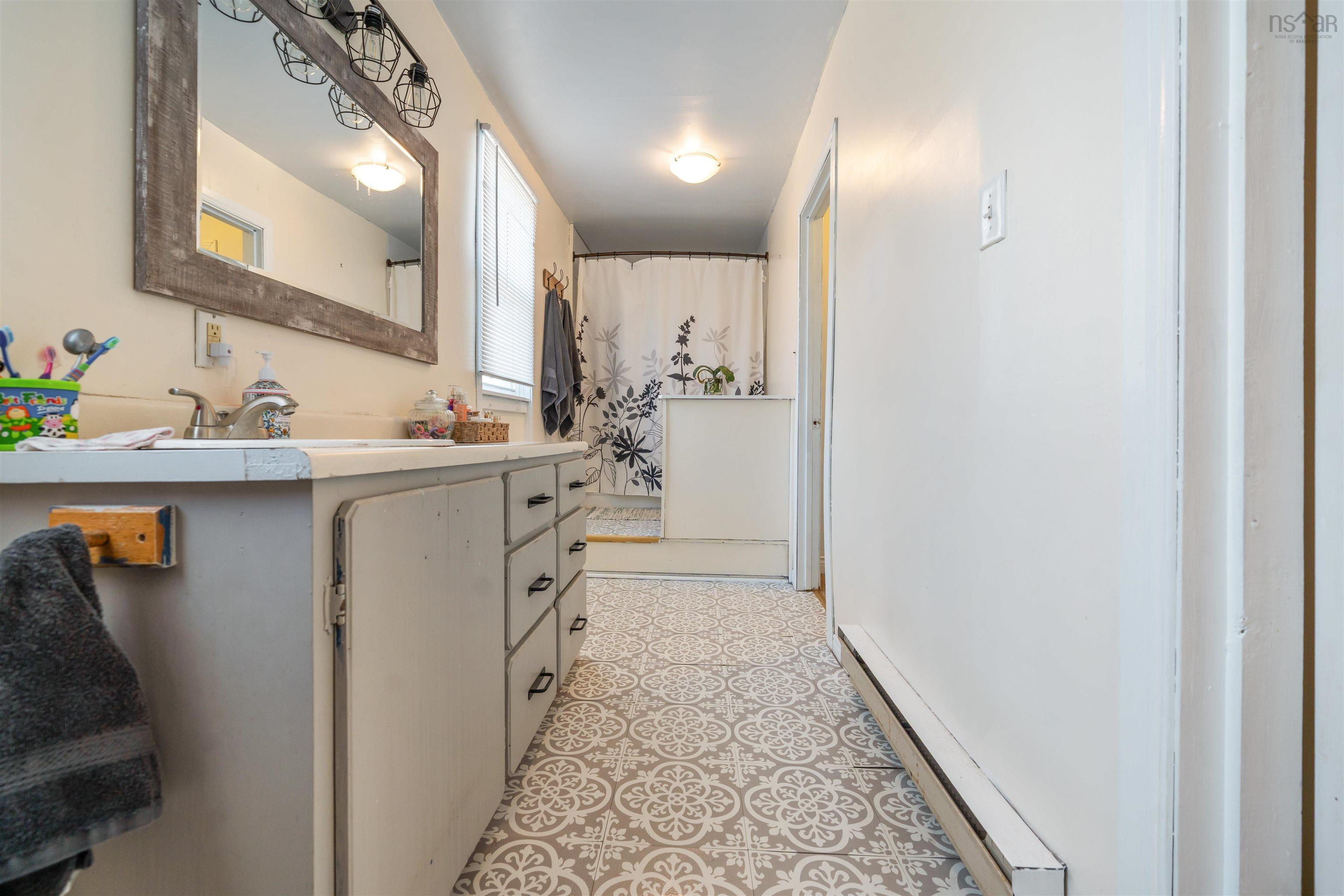 $249,900.00: 2 Davison Street, Amherst