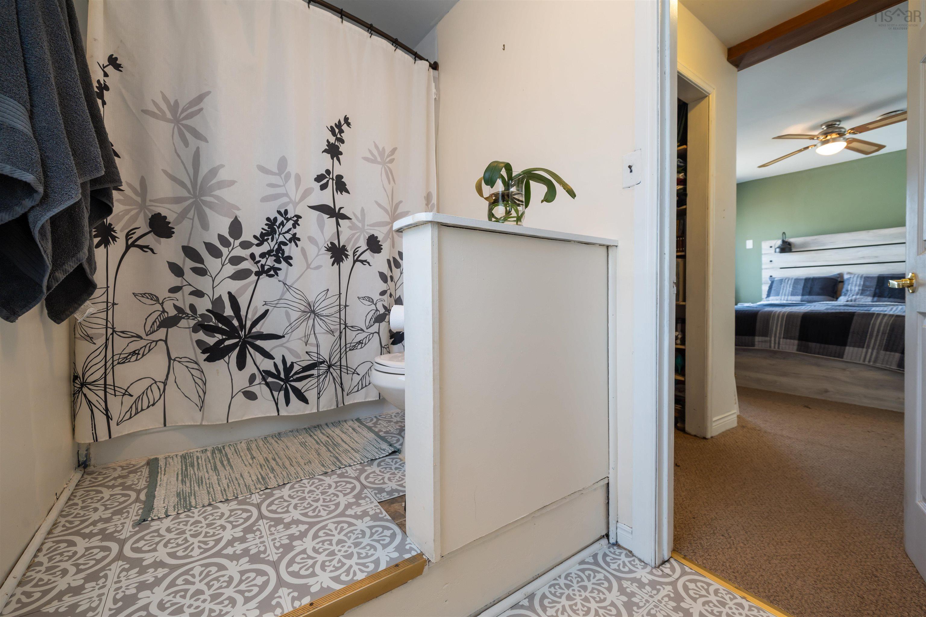 $249,900.00: 2 Davison Street, Amherst