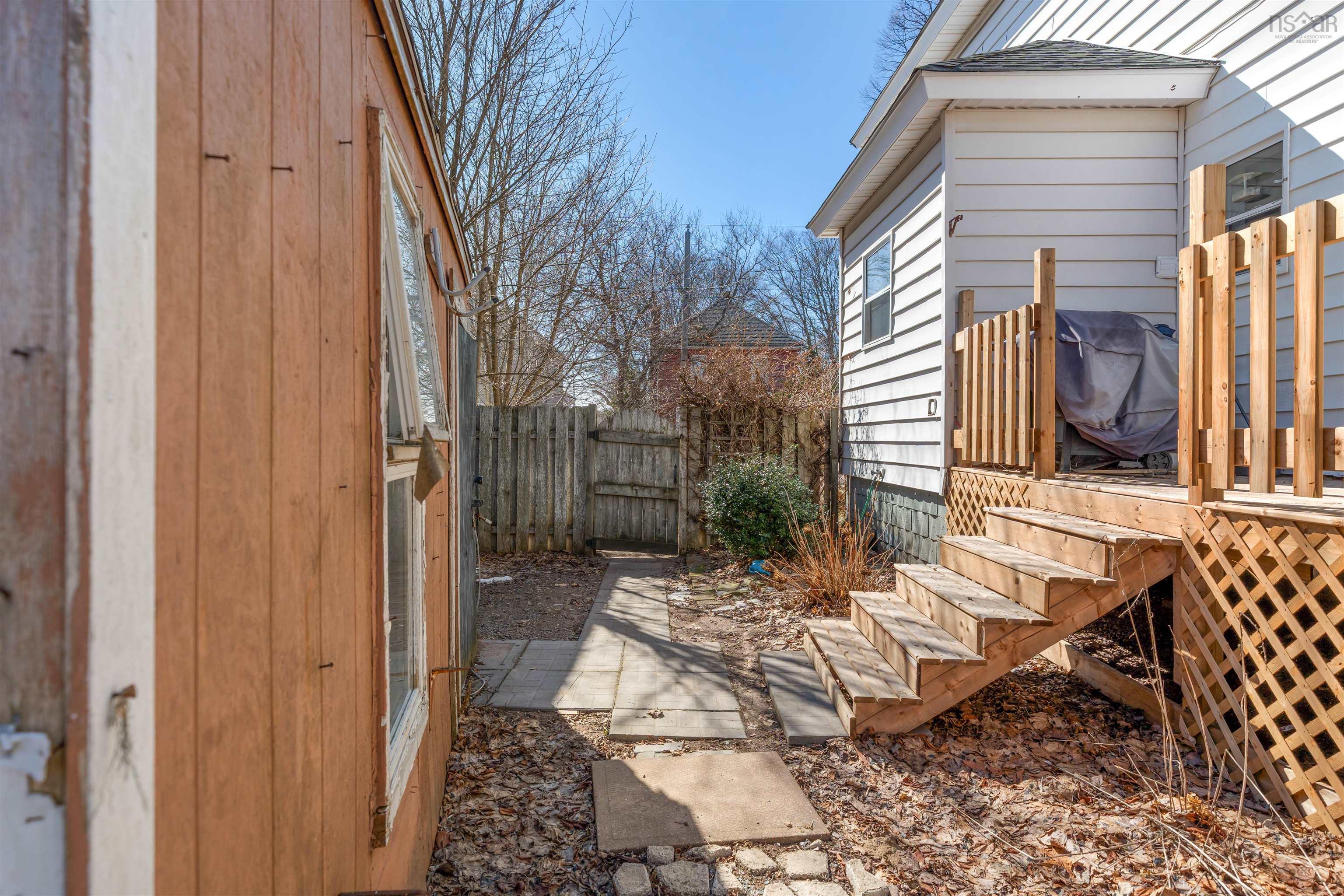 $249,900.00: 2 Davison Street, Amherst