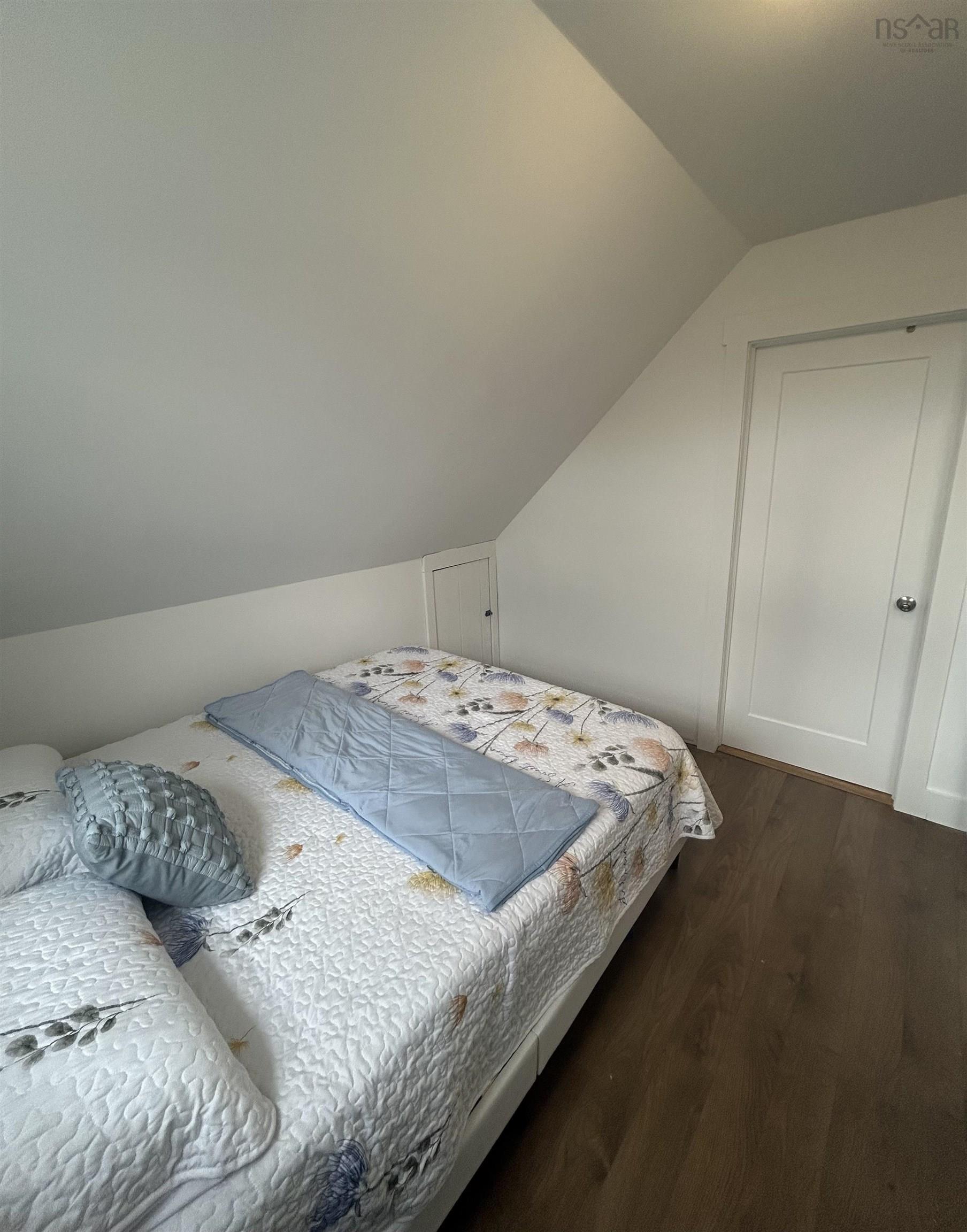 $410,000.00: 1318 Sweetland Road, Sweetland