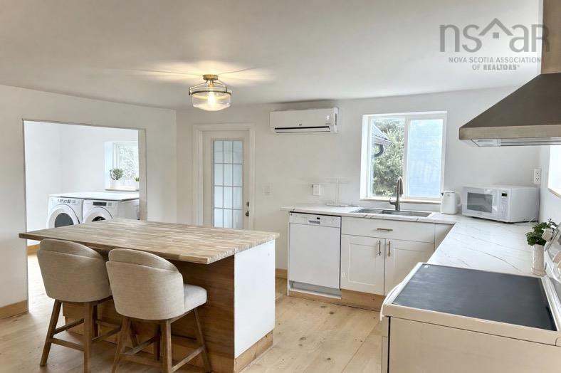 $410,000.00: 1318 Sweetland Road, Sweetland