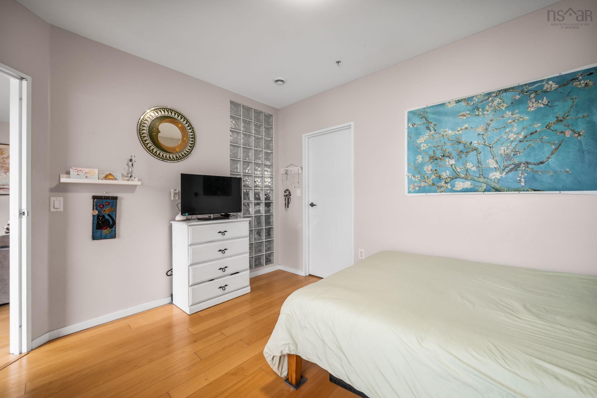 $435,000.00: 208 5221 Nora Bernard Street, Halifax