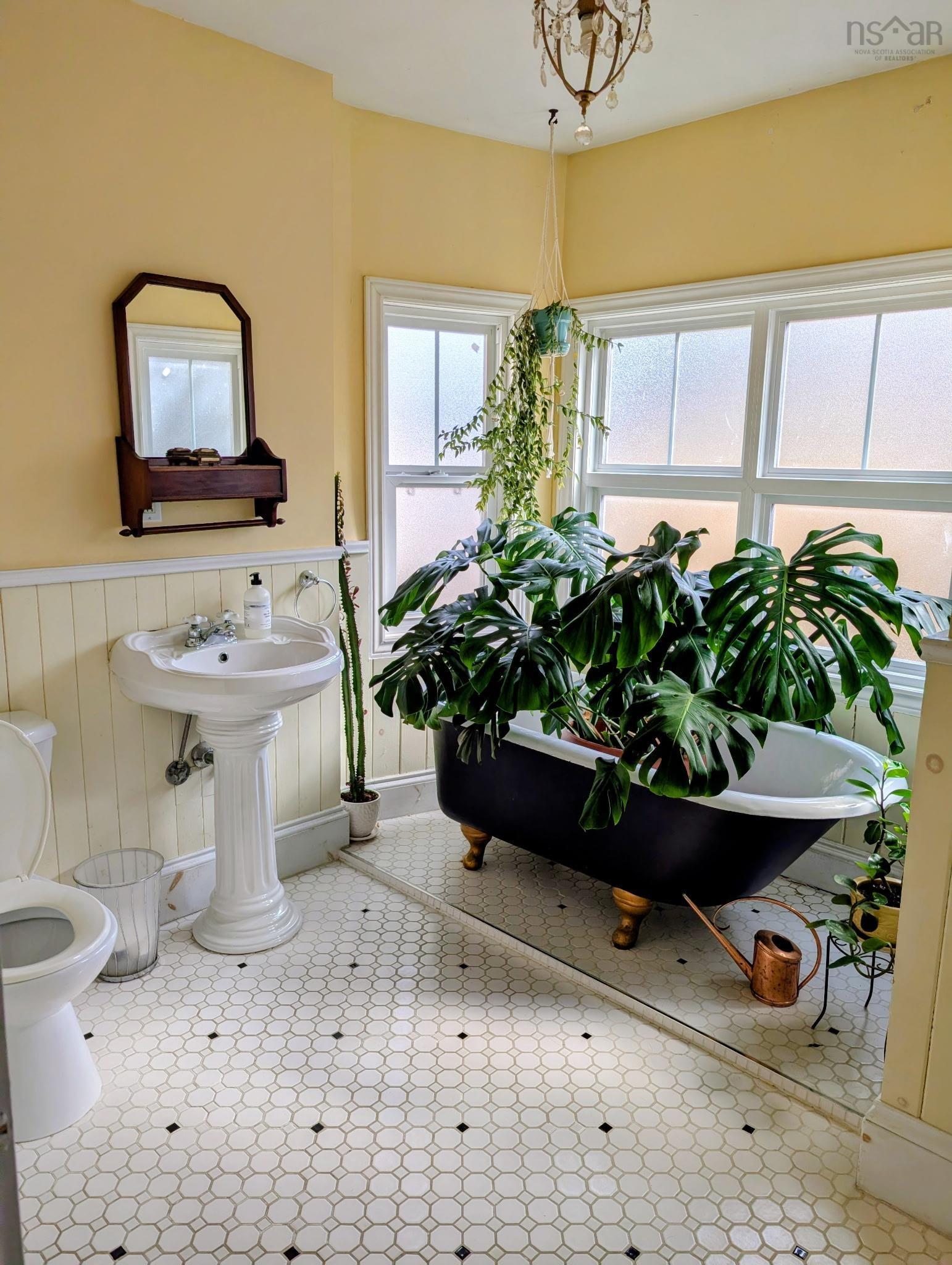 50 Pleasant Street, Dartmouth, NS (MLS 202605245)