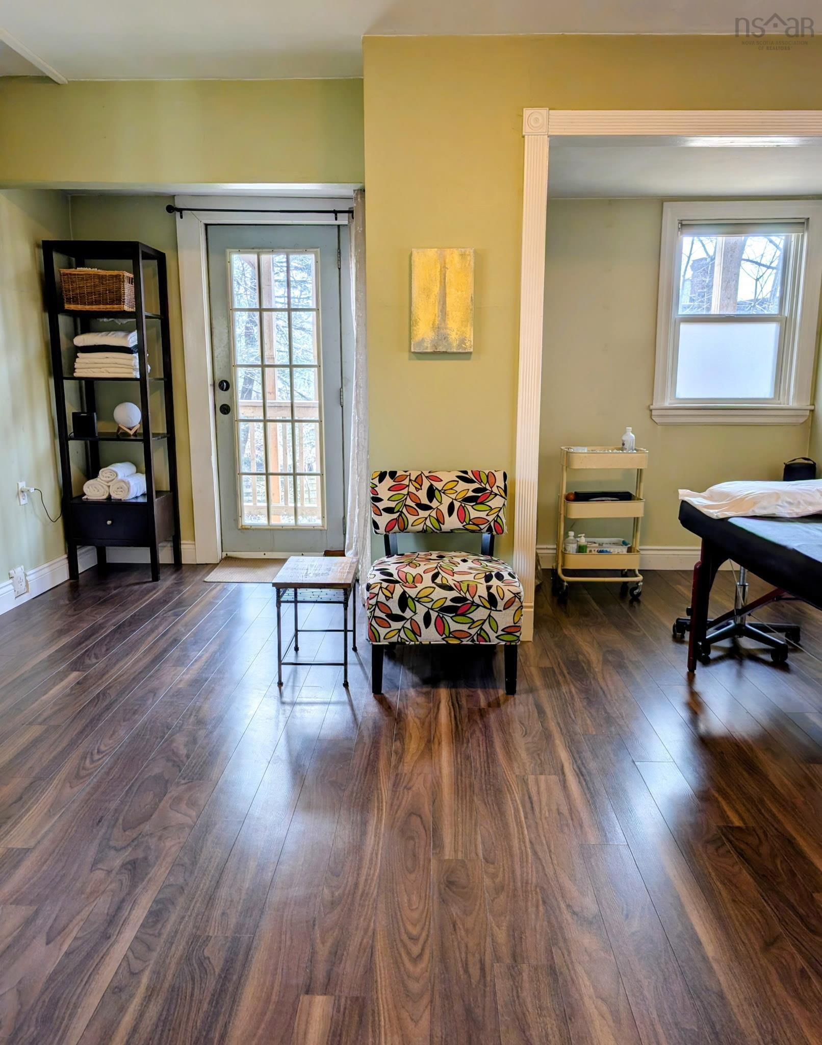 $624,900.00: 50 Pleasant Street, Dartmouth