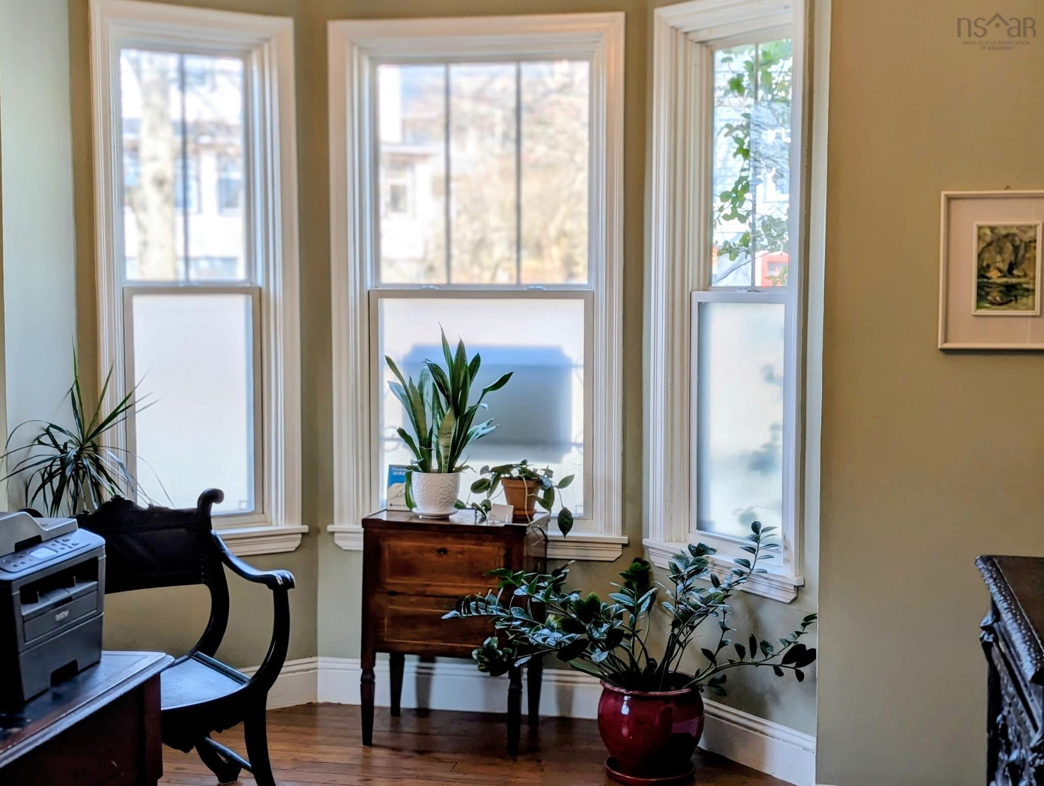 $624,900.00: 50 Pleasant Street, Dartmouth