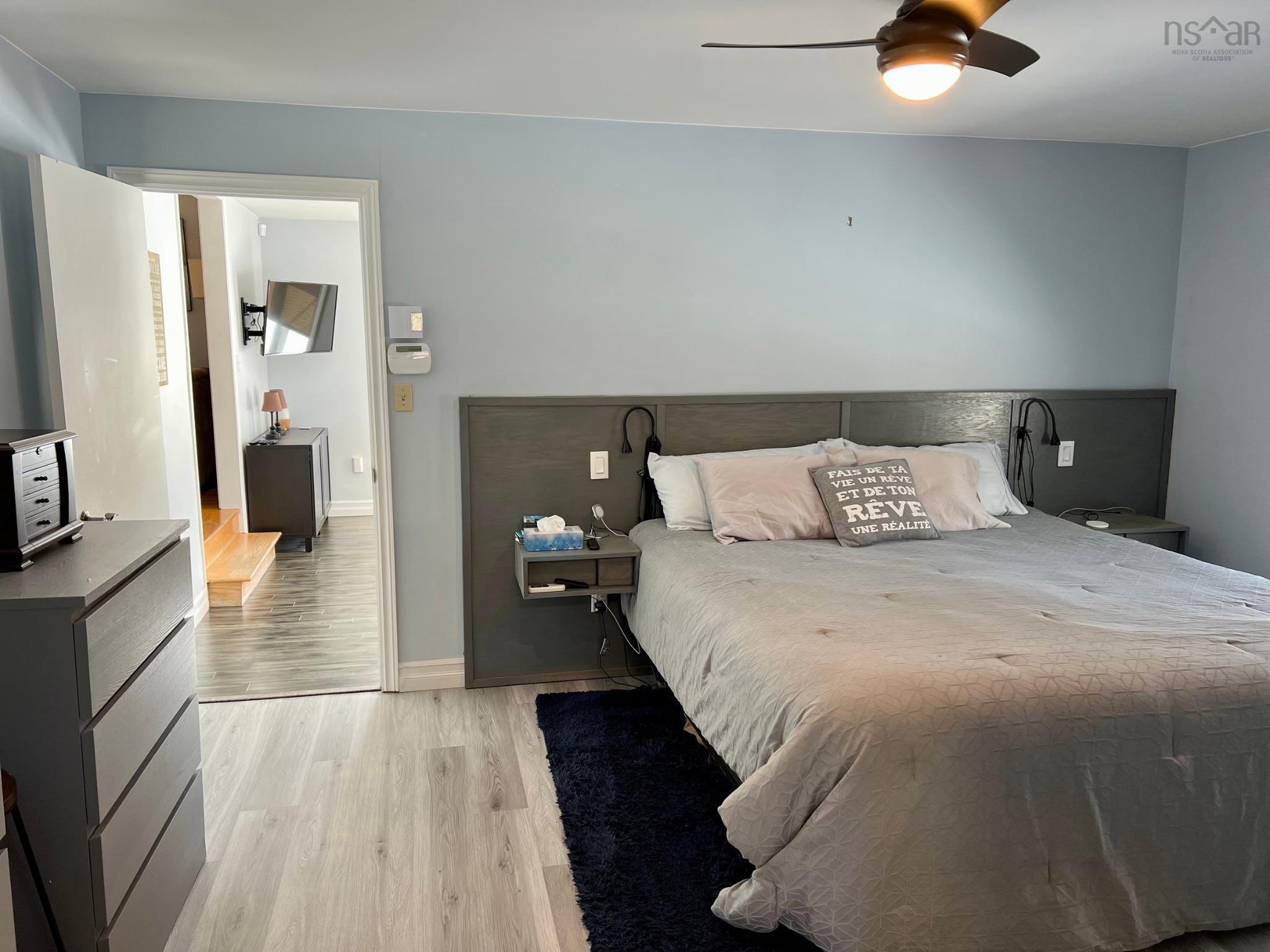 $425,000.00: 33 Oak Road, Belleville South