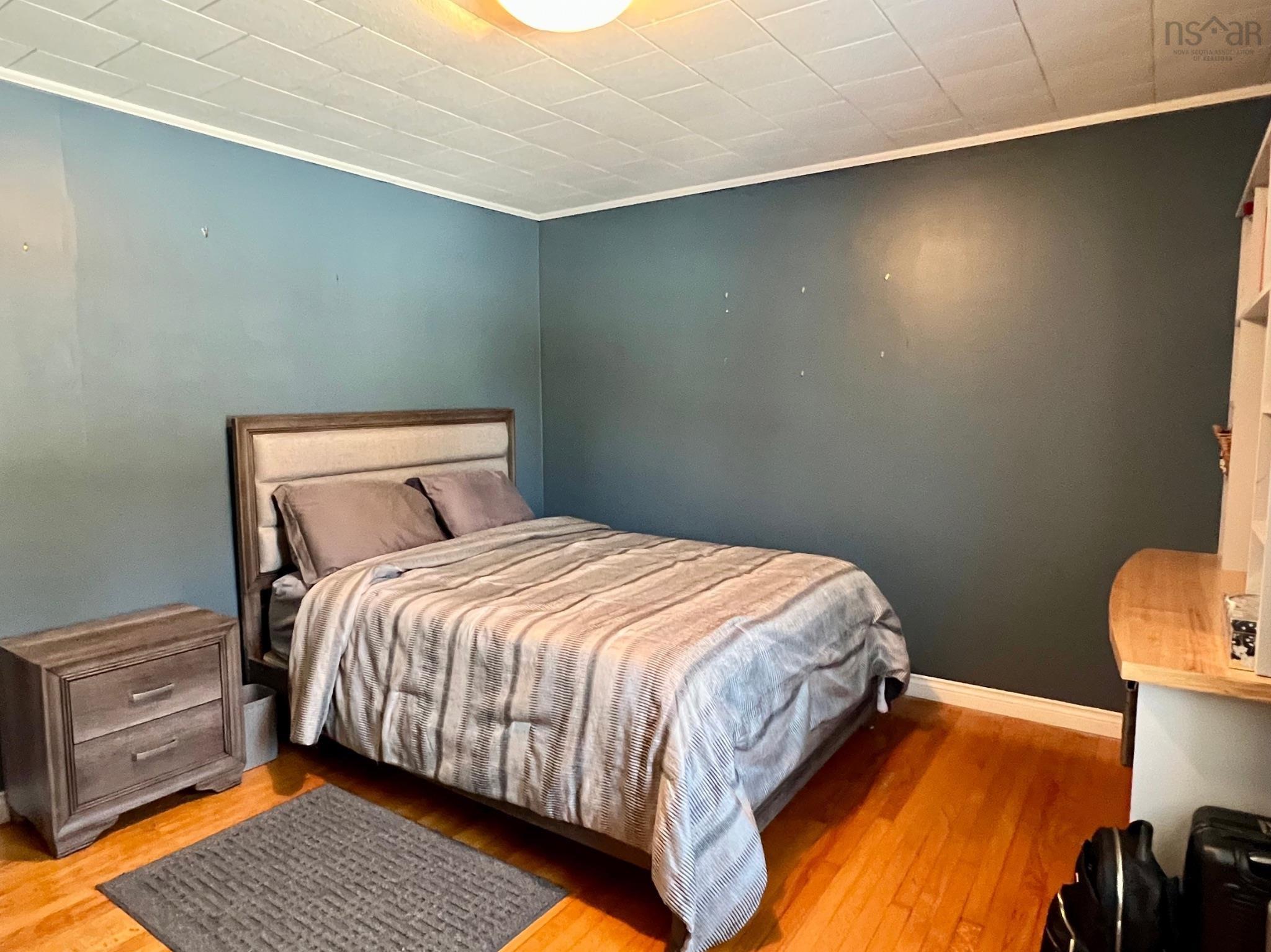 $425,000.00: 33 Oak Road, Belleville South