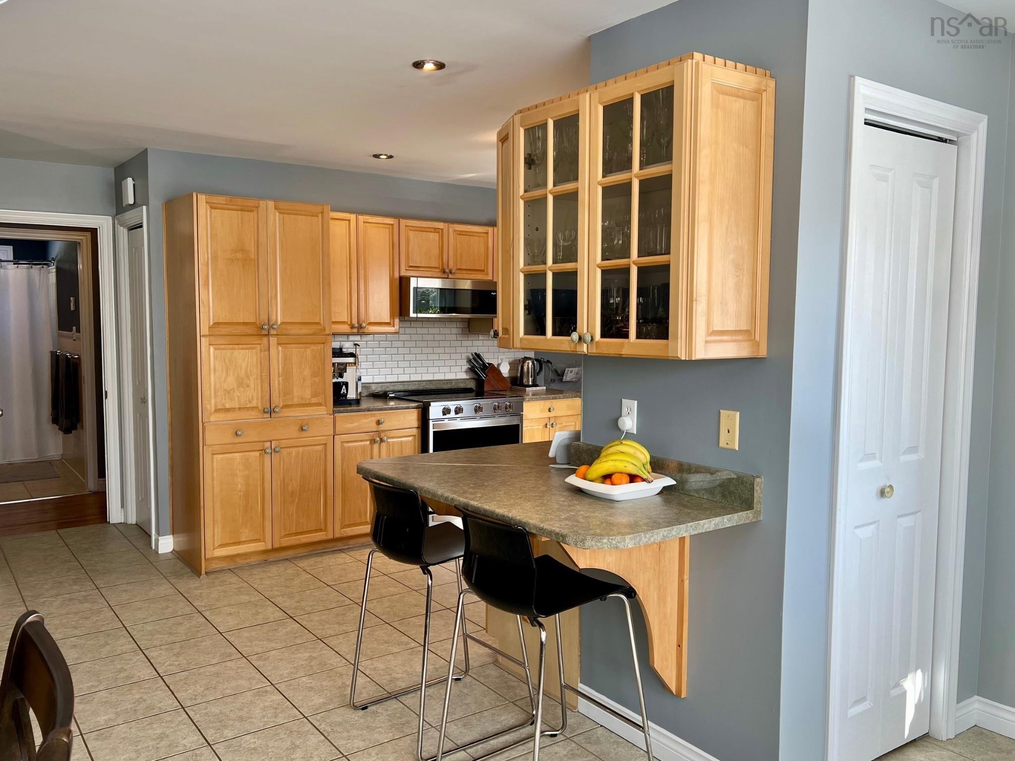 $425,000.00: 33 Oak Road, Belleville South