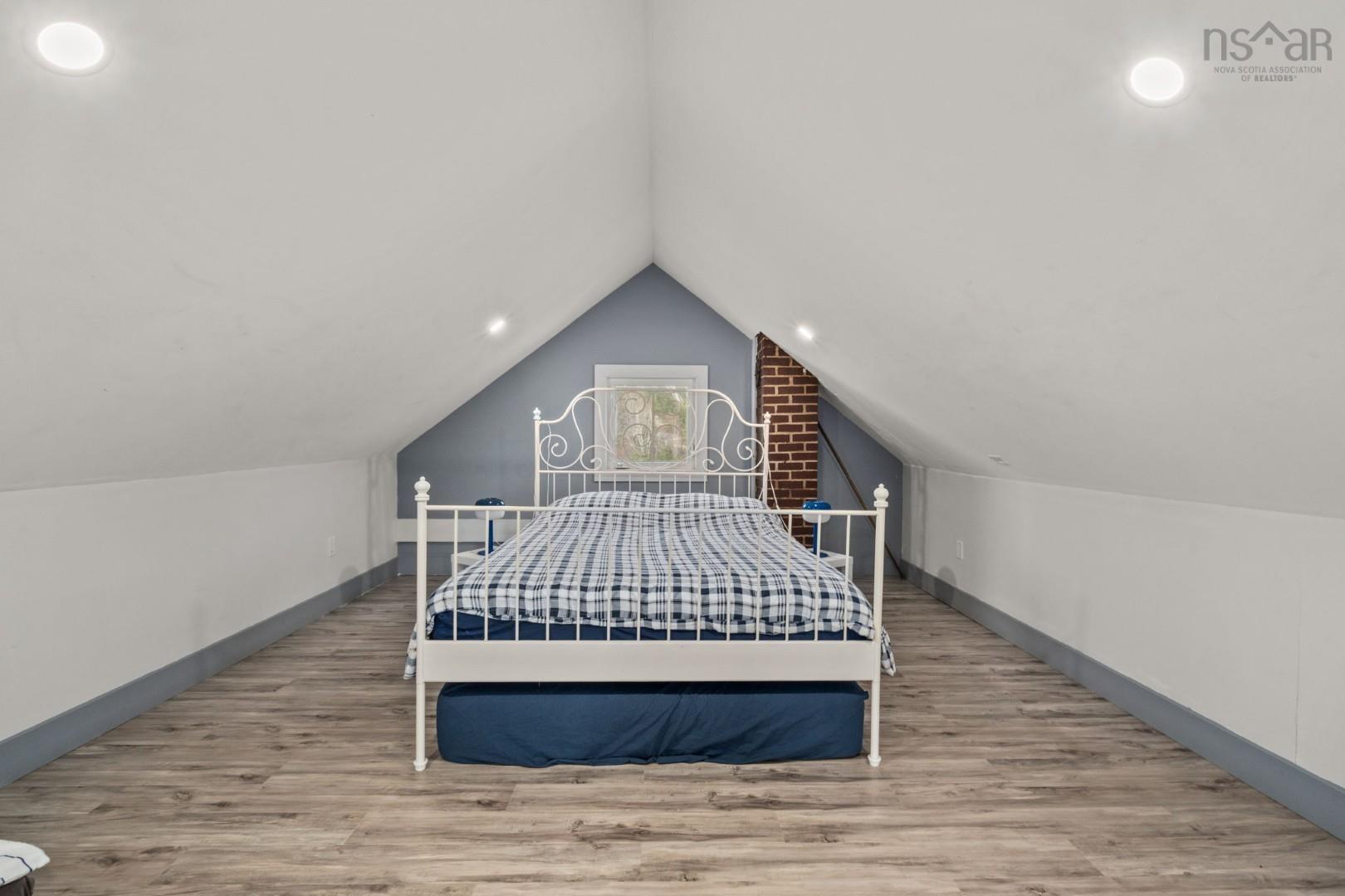 $499,000.00: 2497 Highway 329, Northwest Cove