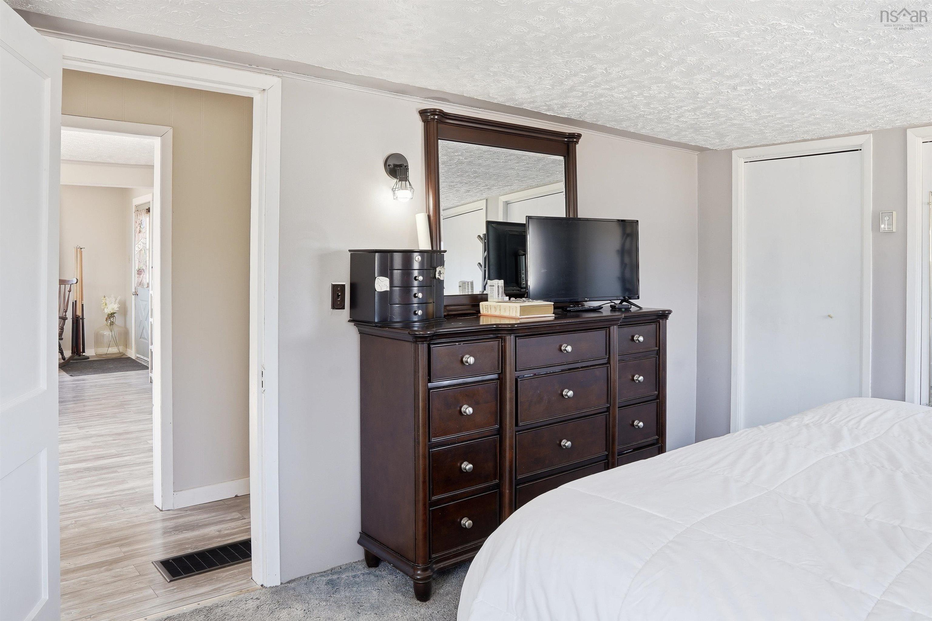 $324,900.00: 276 Malay Falls Lochaber Mines Road, Malay Falls