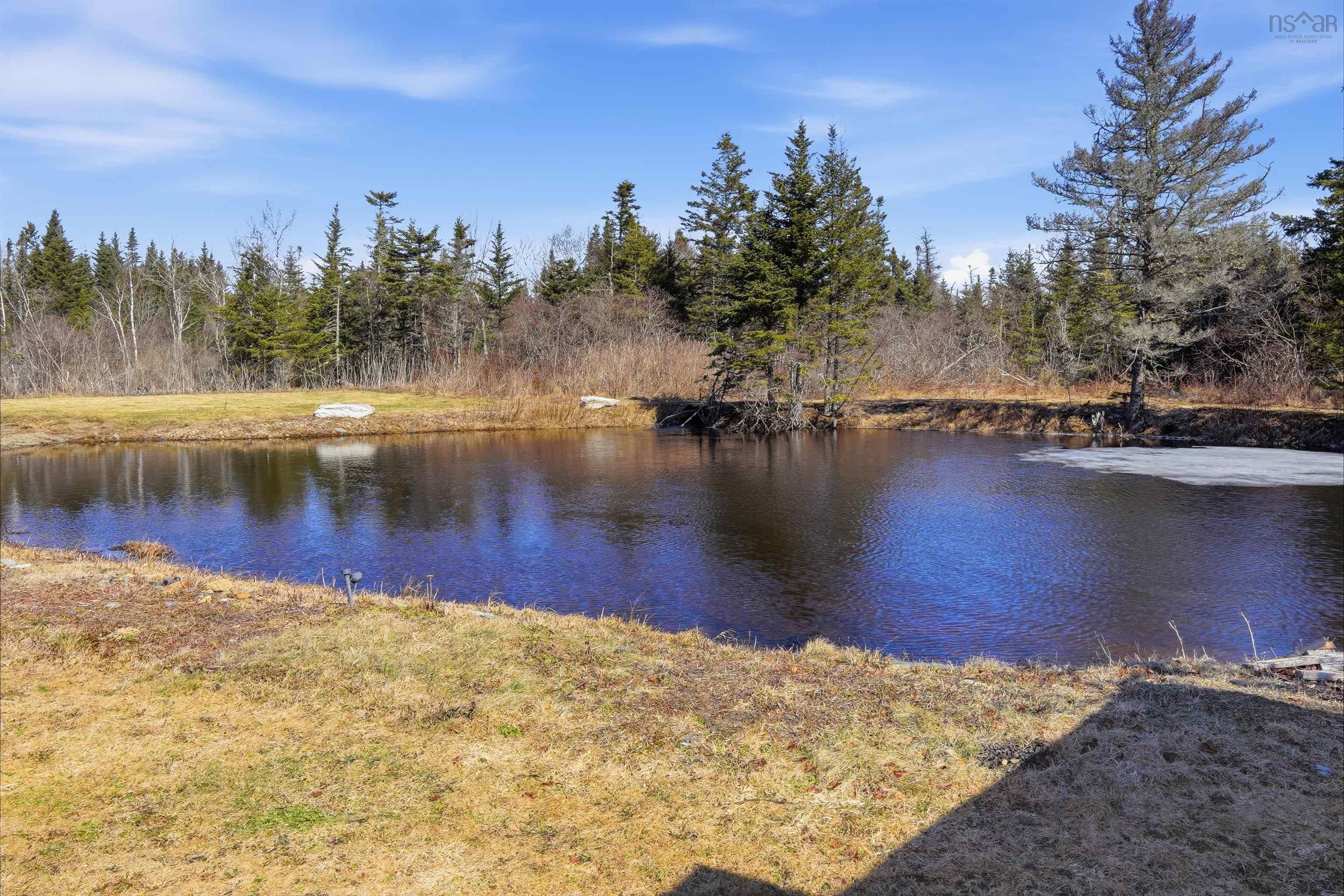 $324,900.00: 276 Malay Falls Lochaber Mines Road, Malay Falls