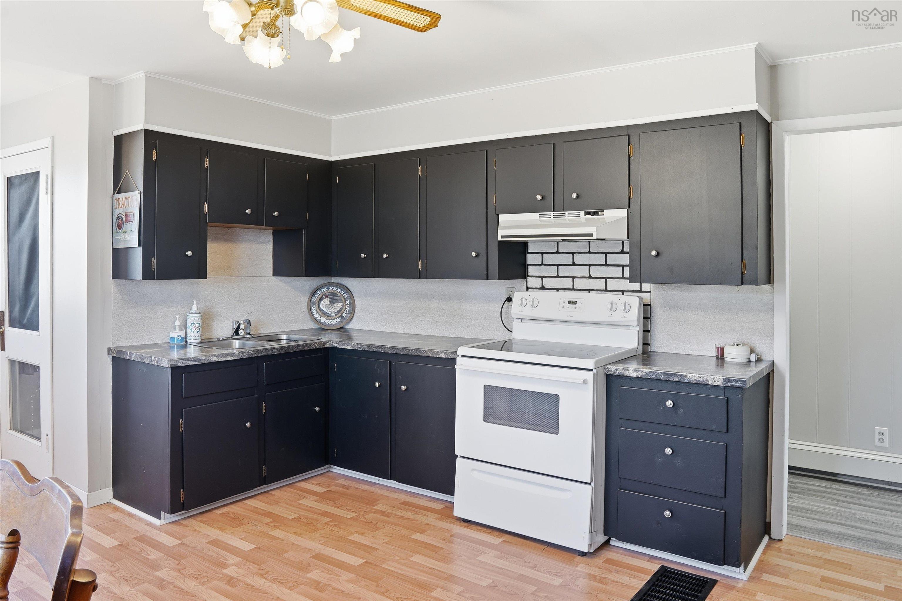 $324,900.00: 276 Malay Falls Lochaber Mines Road, Malay Falls