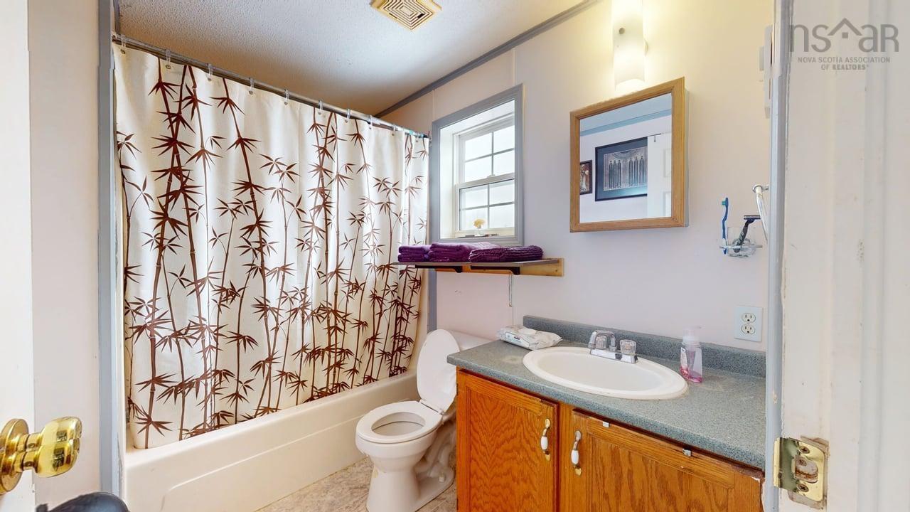 $378,000.00: 2393 NS-337, Antigonish Harbour