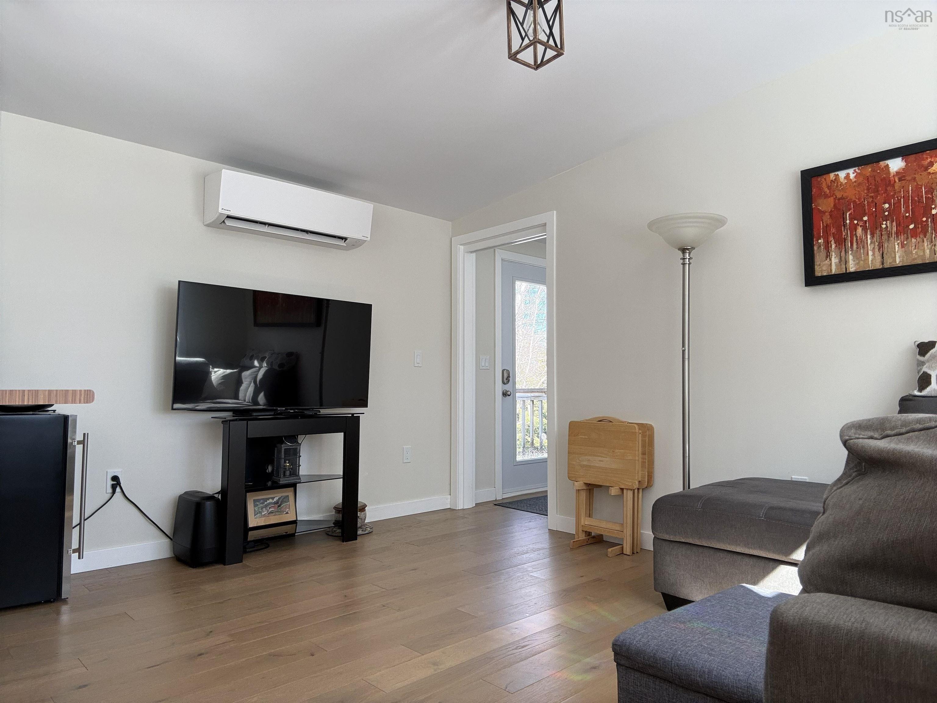 $389,000.00: 58 Golden Shore Lane, West Bay Marshes