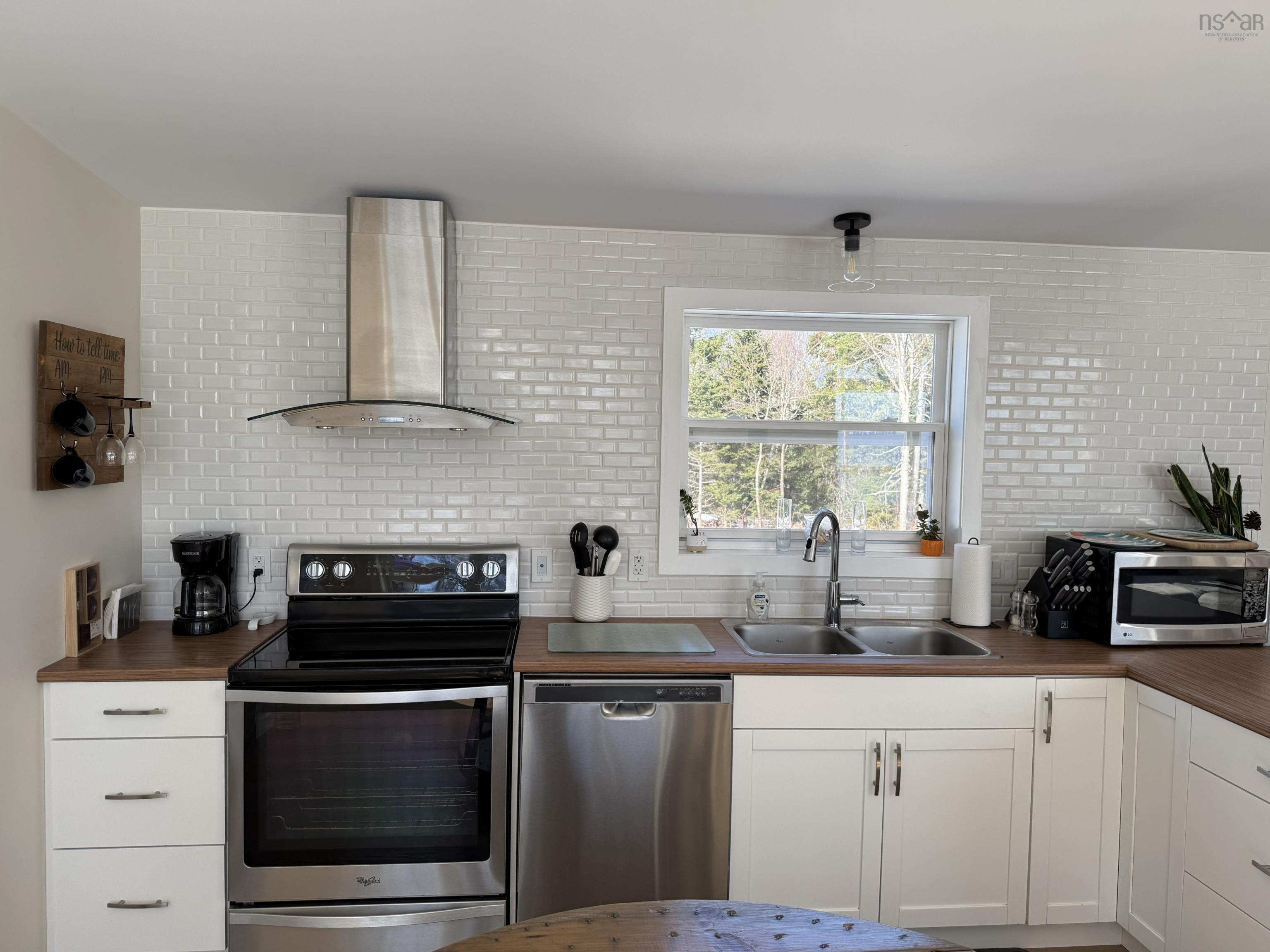 $389,000.00: 58 Golden Shore Lane, West Bay Marshes