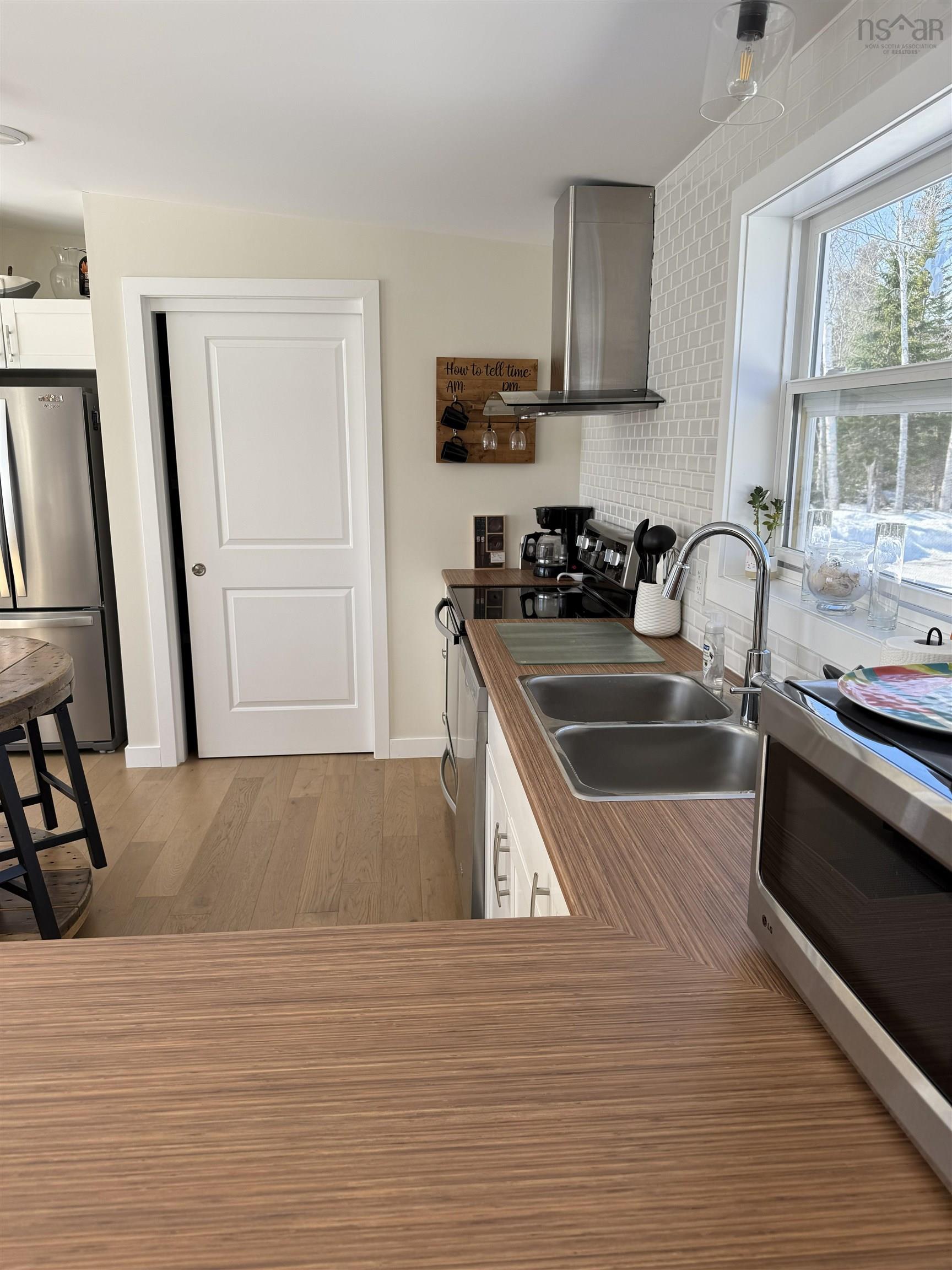 $389,000.00: 58 Golden Shore Lane, West Bay Marshes