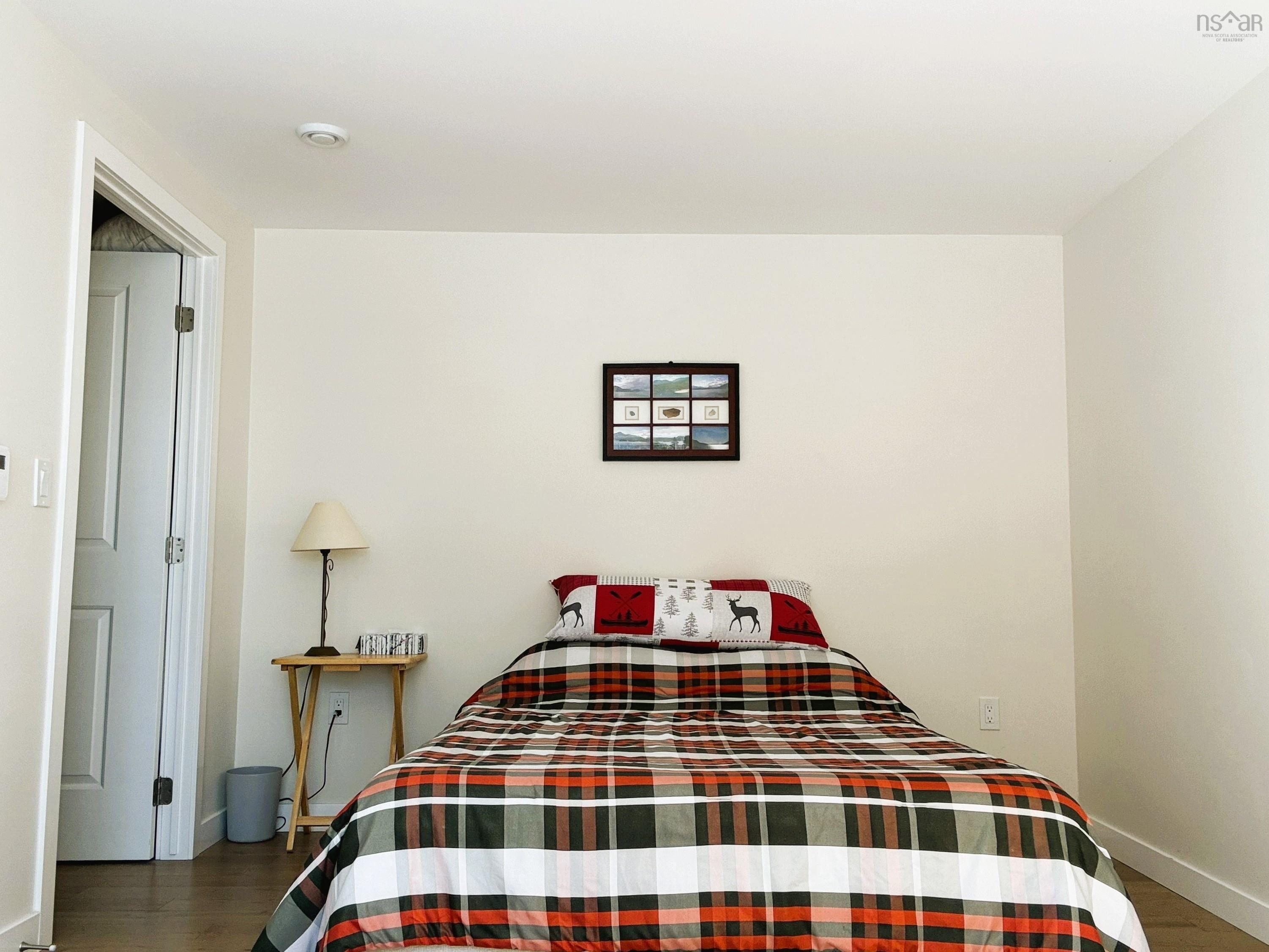 $389,000.00: 58 Golden Shore Lane, West Bay Marshes