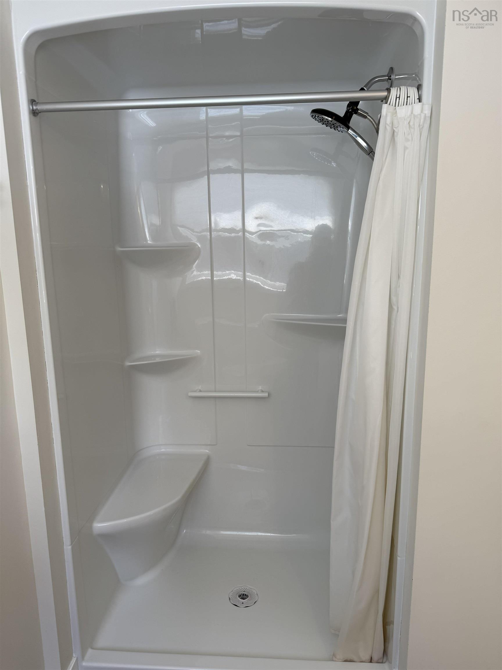 $389,000.00: 58 Golden Shore Lane, West Bay Marshes