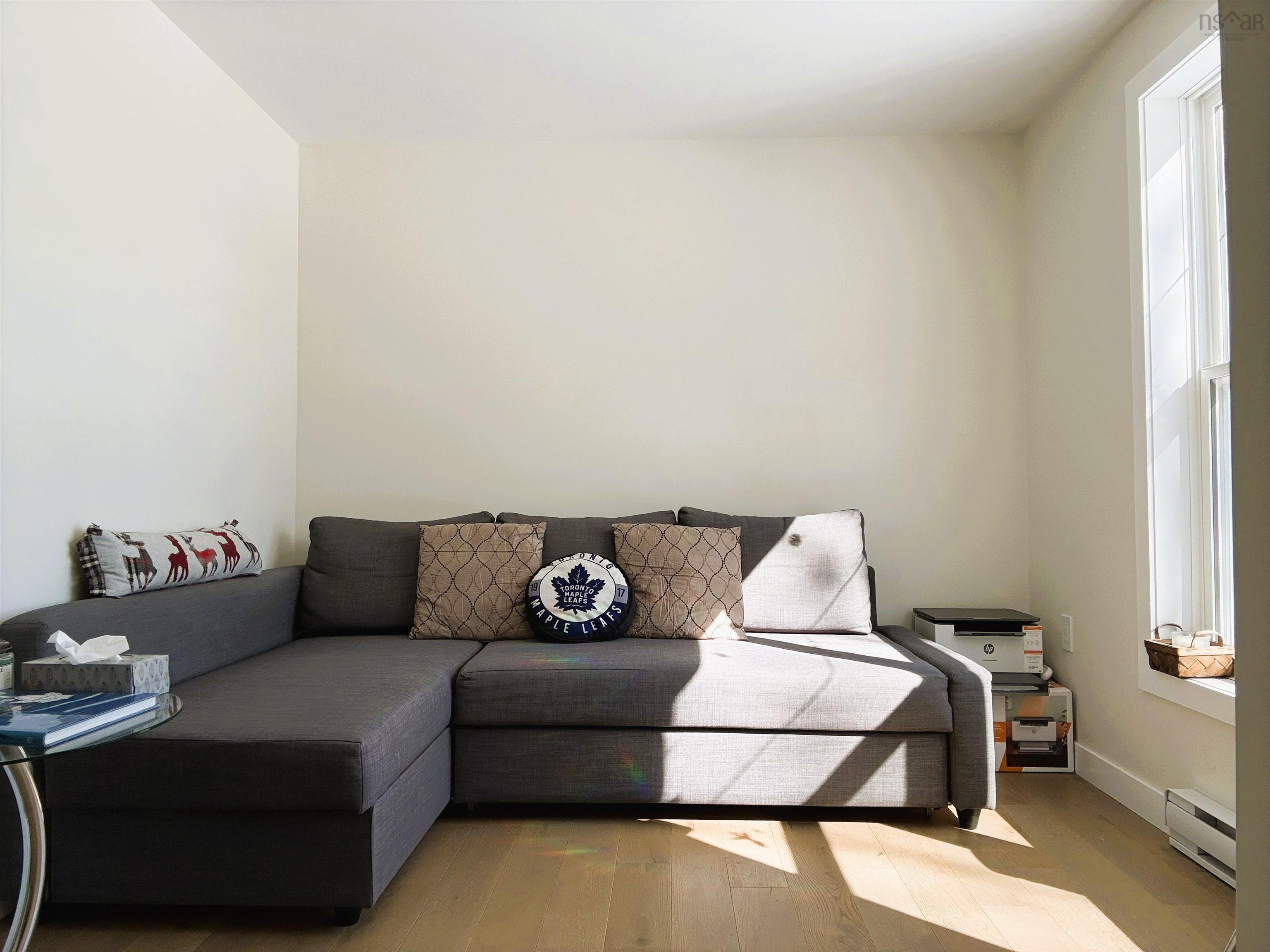 $389,000.00: 58 Golden Shore Lane, West Bay Marshes