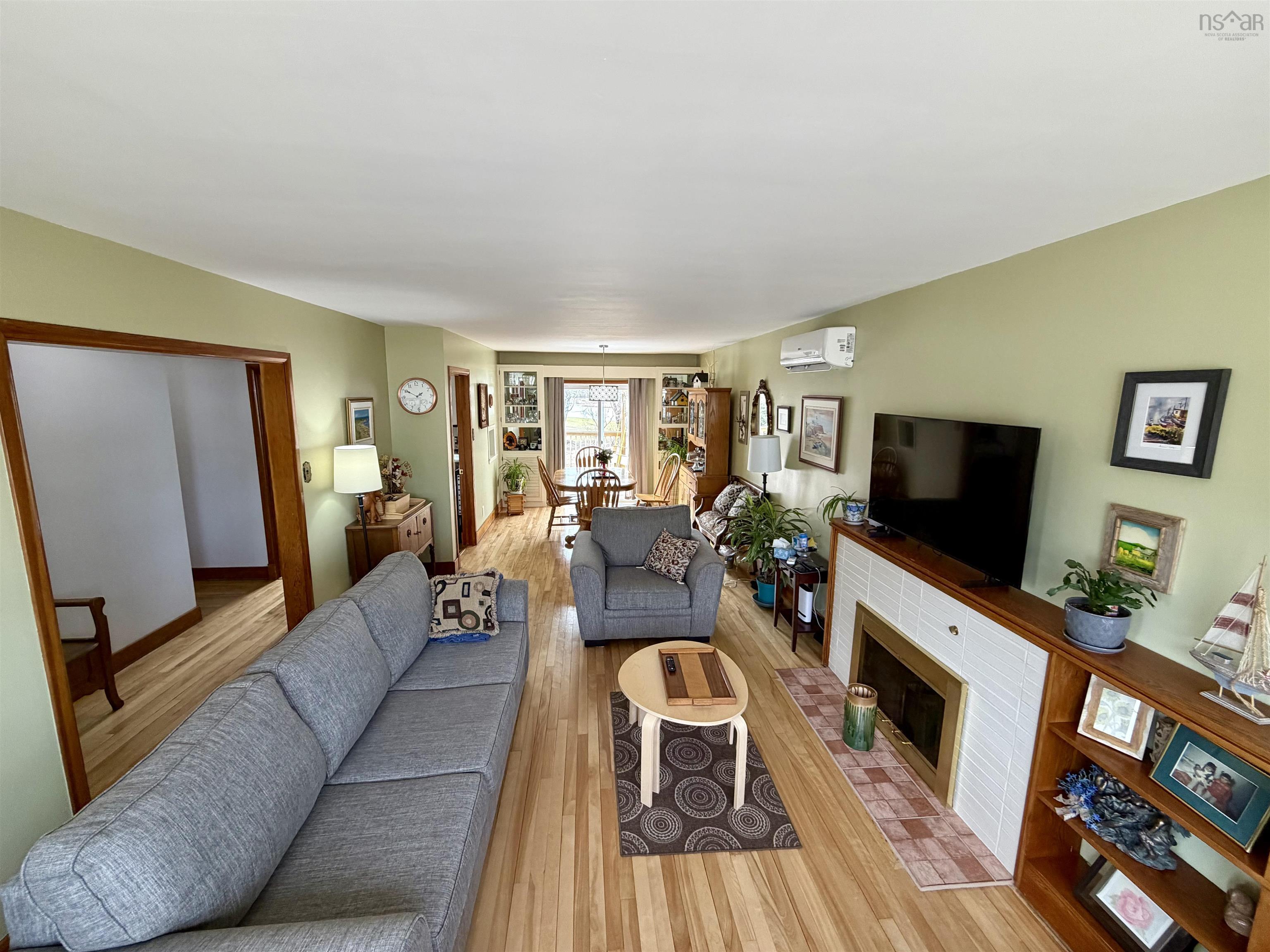 $625,000.00: 80 Roosevelt Avenue, Truro