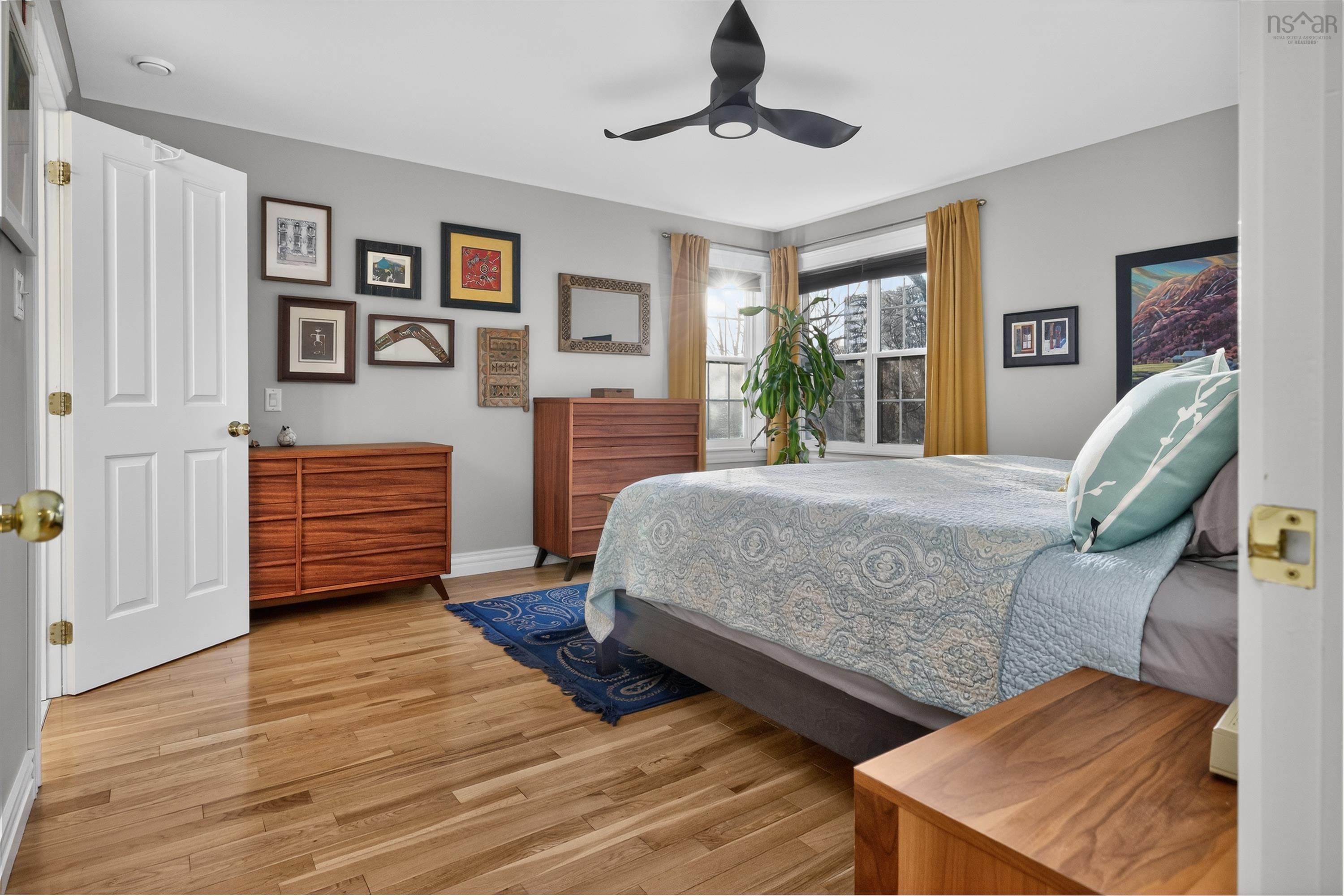 $869,900.00: 132 B&C Prince Albert Road, Dartmouth