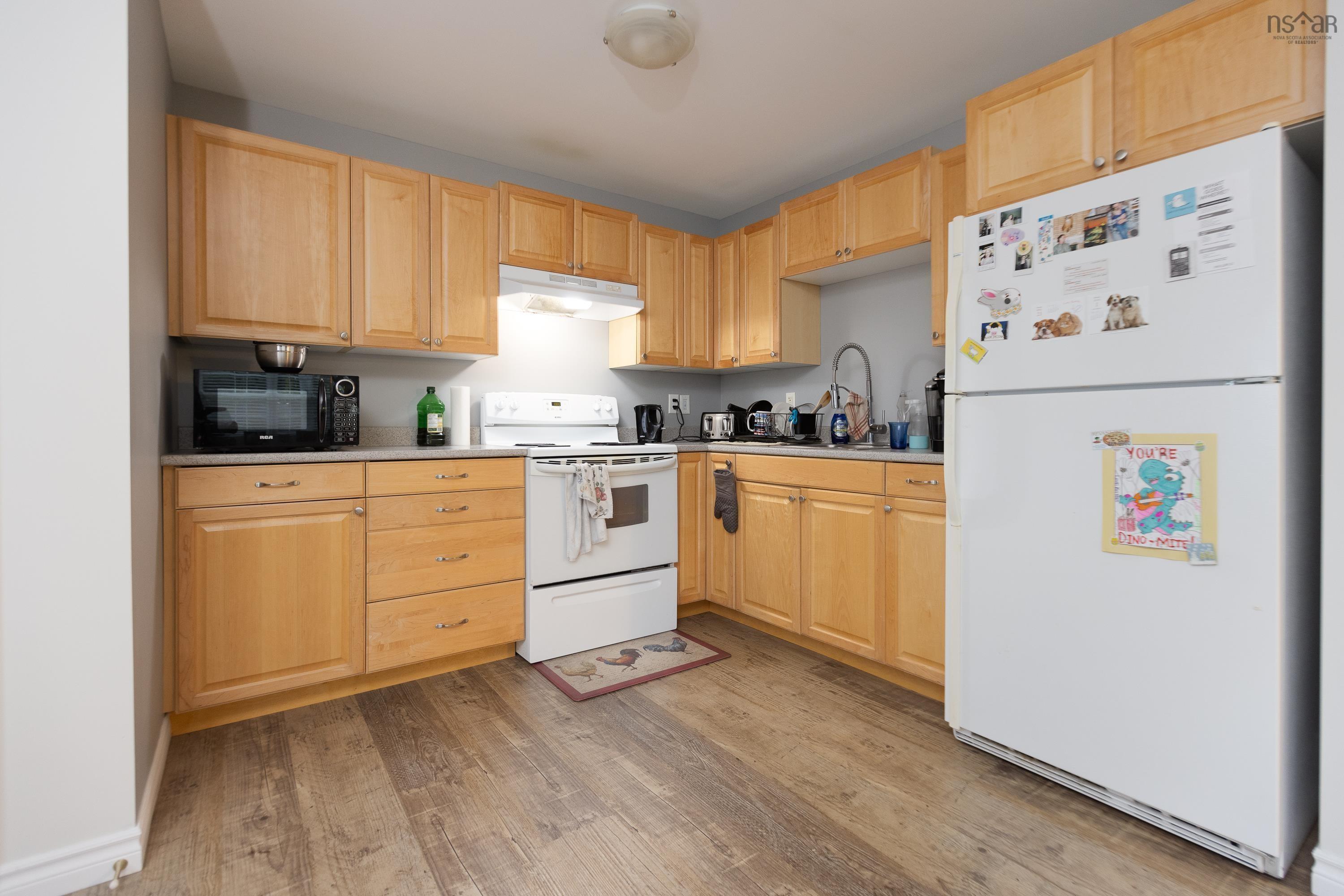 $869,900.00: 132 B&C Prince Albert Road, Dartmouth