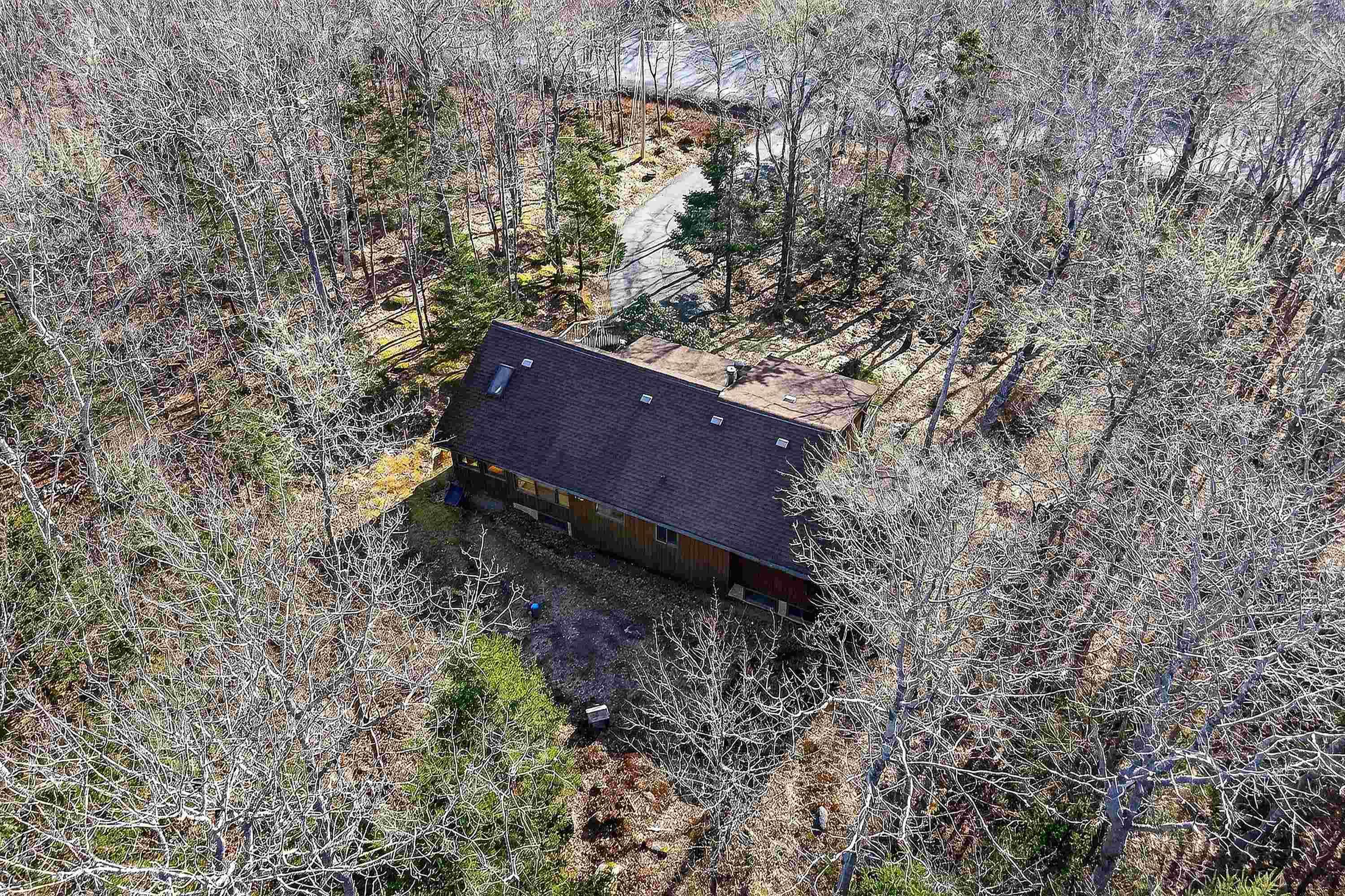 $519,000.00: 122 Windsor Drive, Stillwater Lake