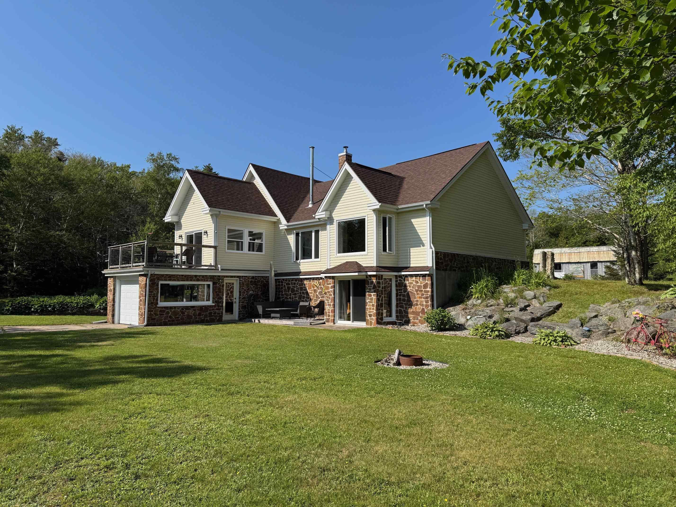 $499,900.00: 559 P F Comeau Road, Comeauville