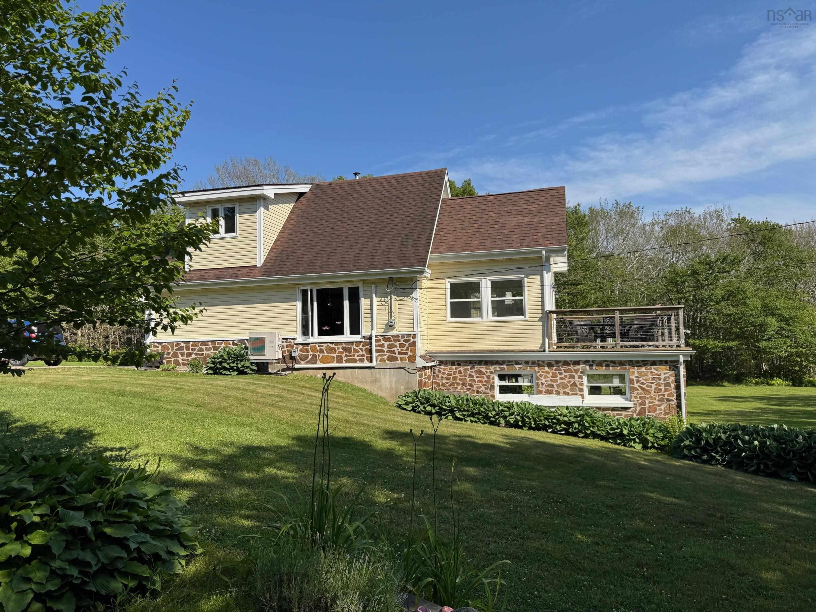 $499,900.00: 559 P F Comeau Road, Comeauville