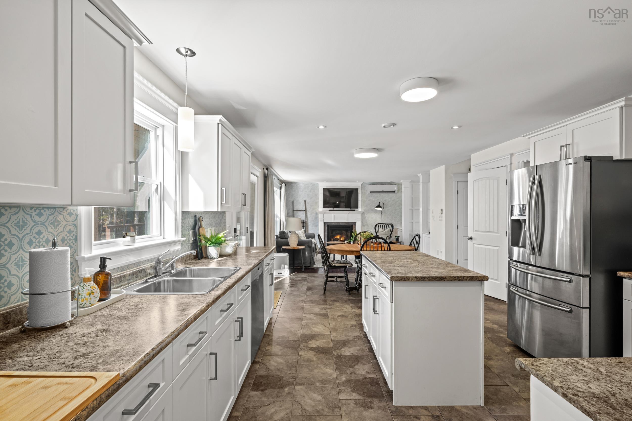 $899,900.00: 500 Paula Drive, Hammonds Plains