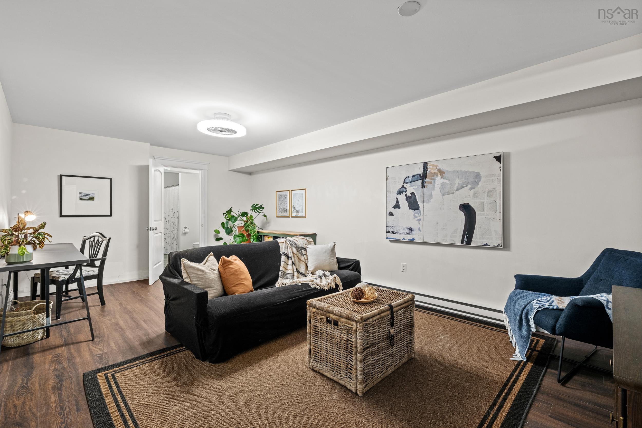 $899,900.00: 500 Paula Drive, Hammonds Plains