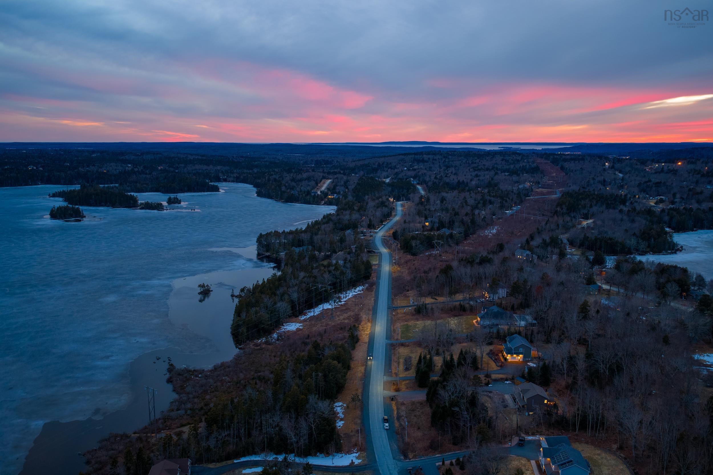 $899,900.00: 500 Paula Drive, Hammonds Plains