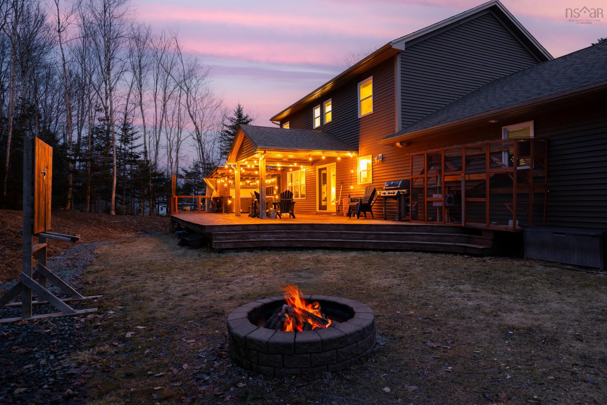 $899,900.00: 500 Paula Drive, Hammonds Plains