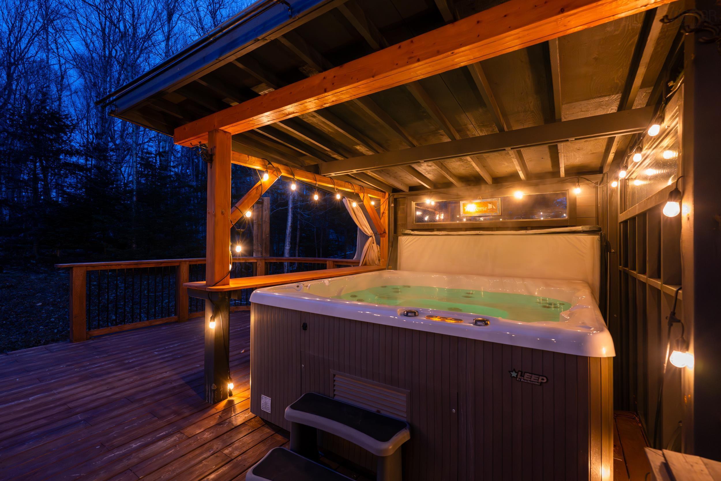 $899,900.00: 500 Paula Drive, Hammonds Plains