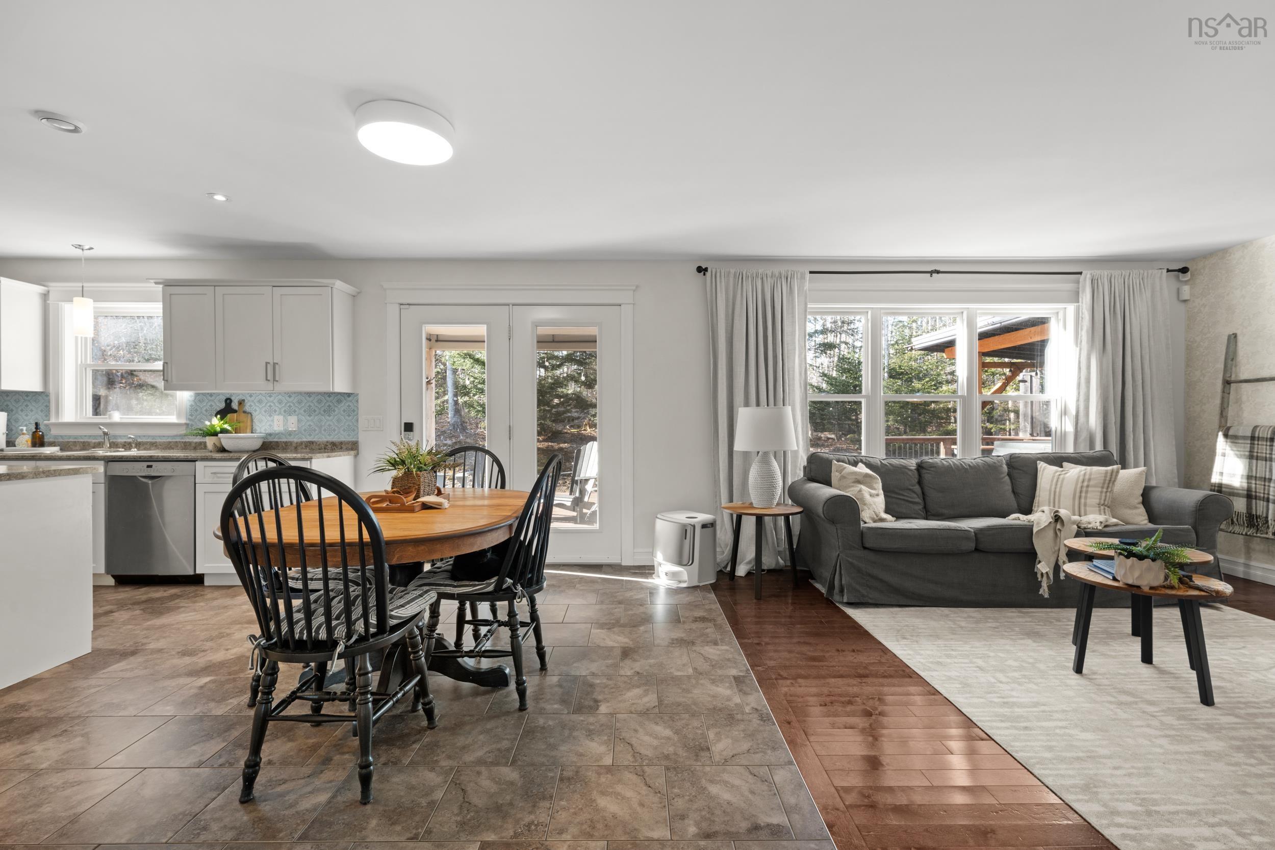 $899,900.00: 500 Paula Drive, Hammonds Plains