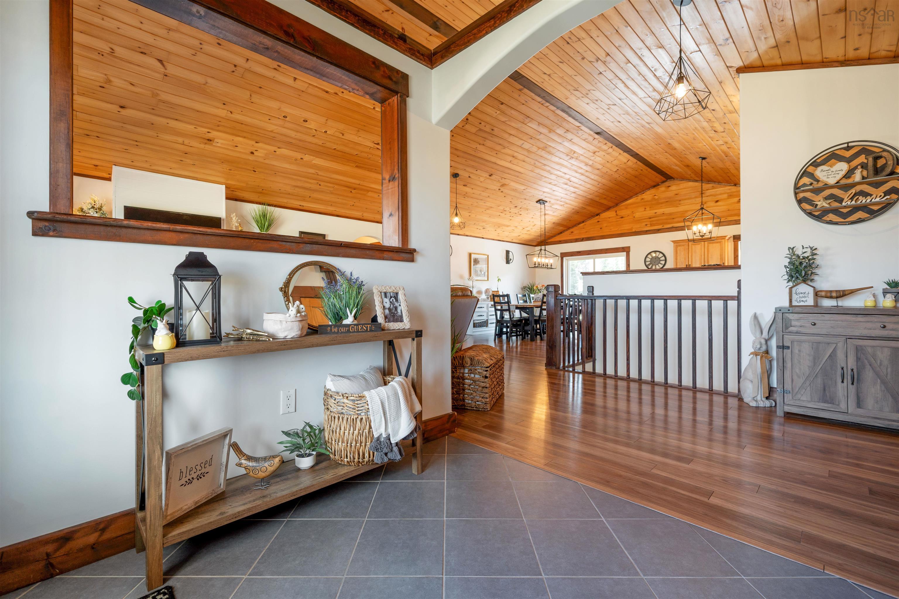 $835,000.00: 4288 Gairloch rd Road, Union Centre