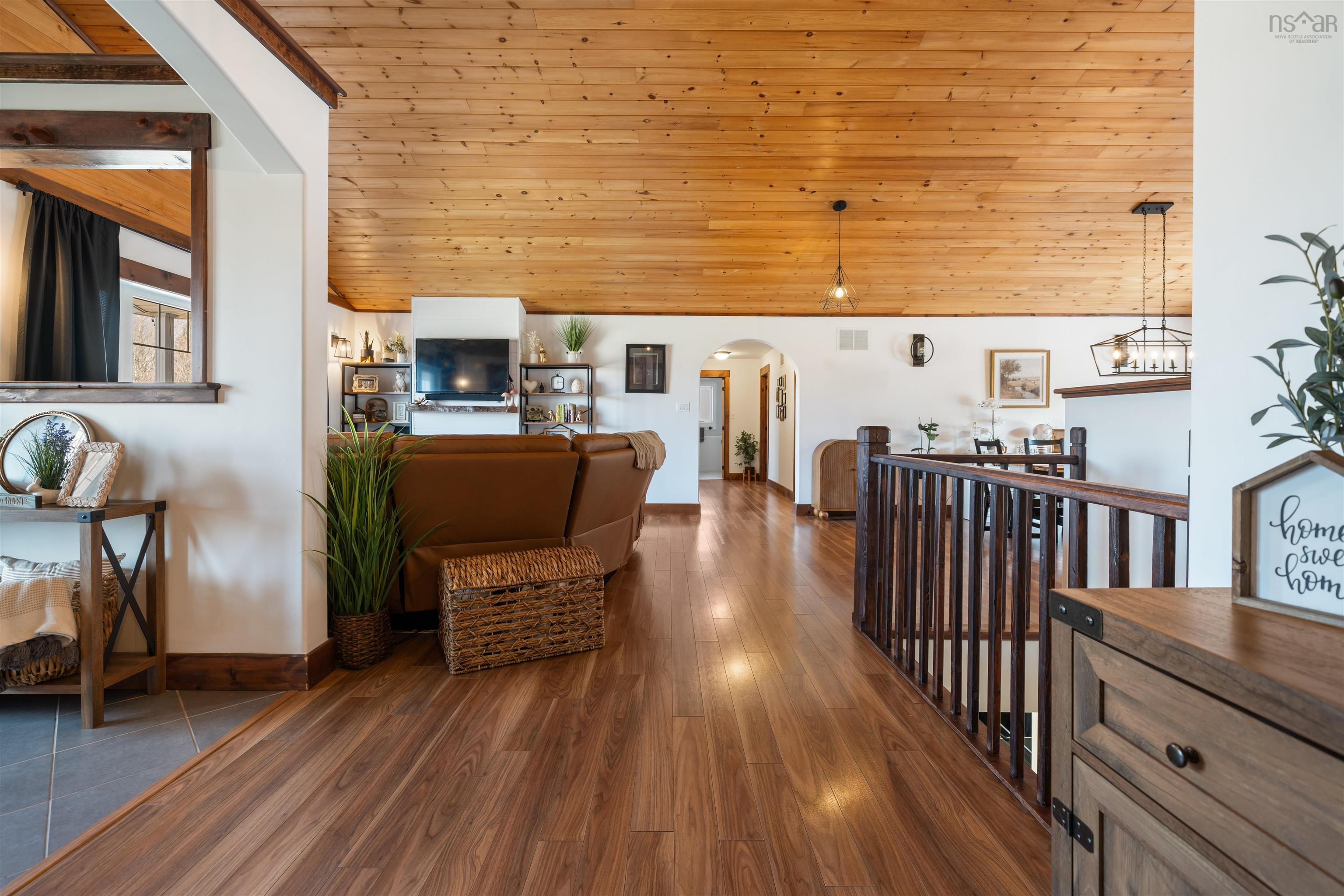 $835,000.00: 4288 Gairloch rd Road, Union Centre