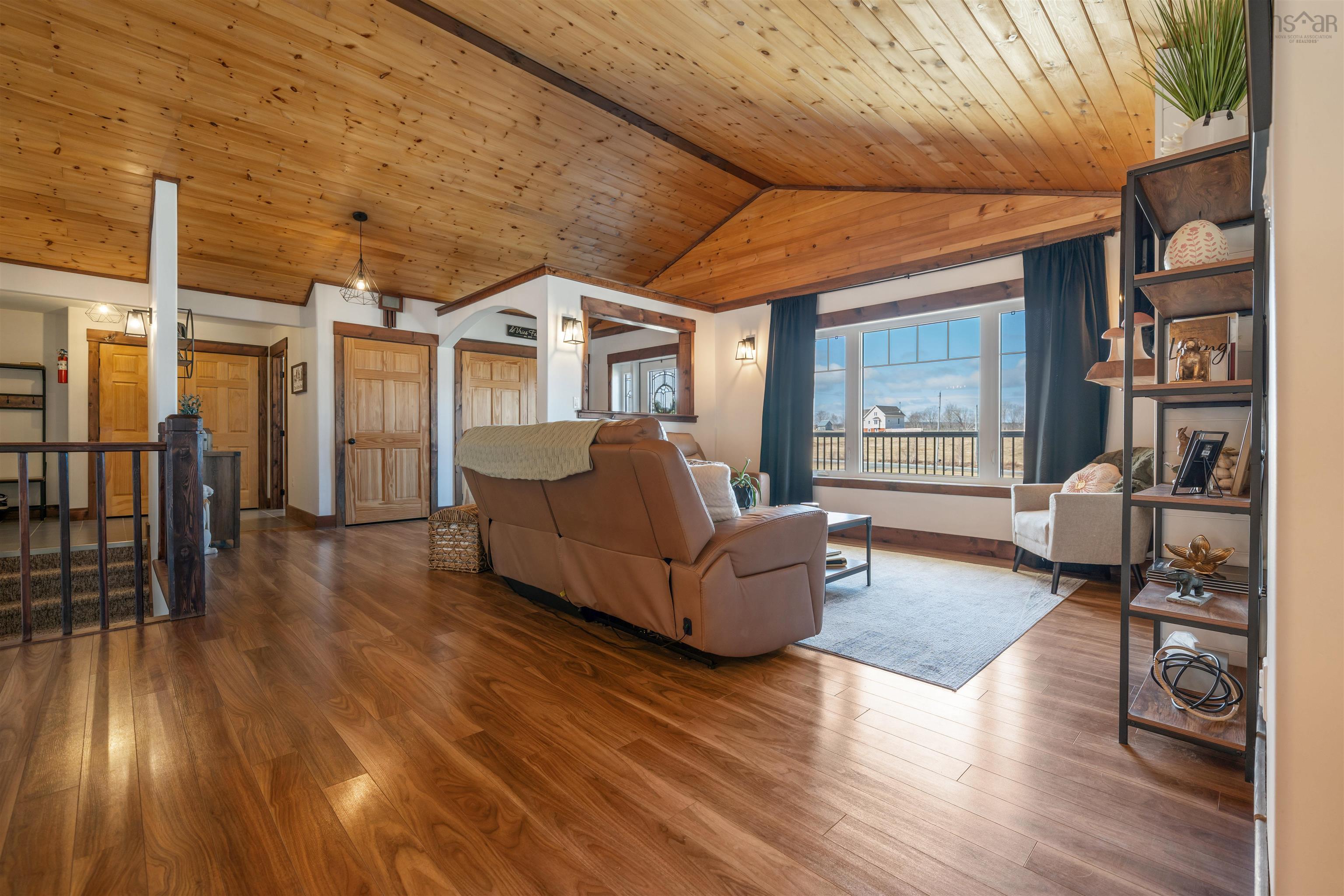 $835,000.00: 4288 Gairloch rd Road, Union Centre