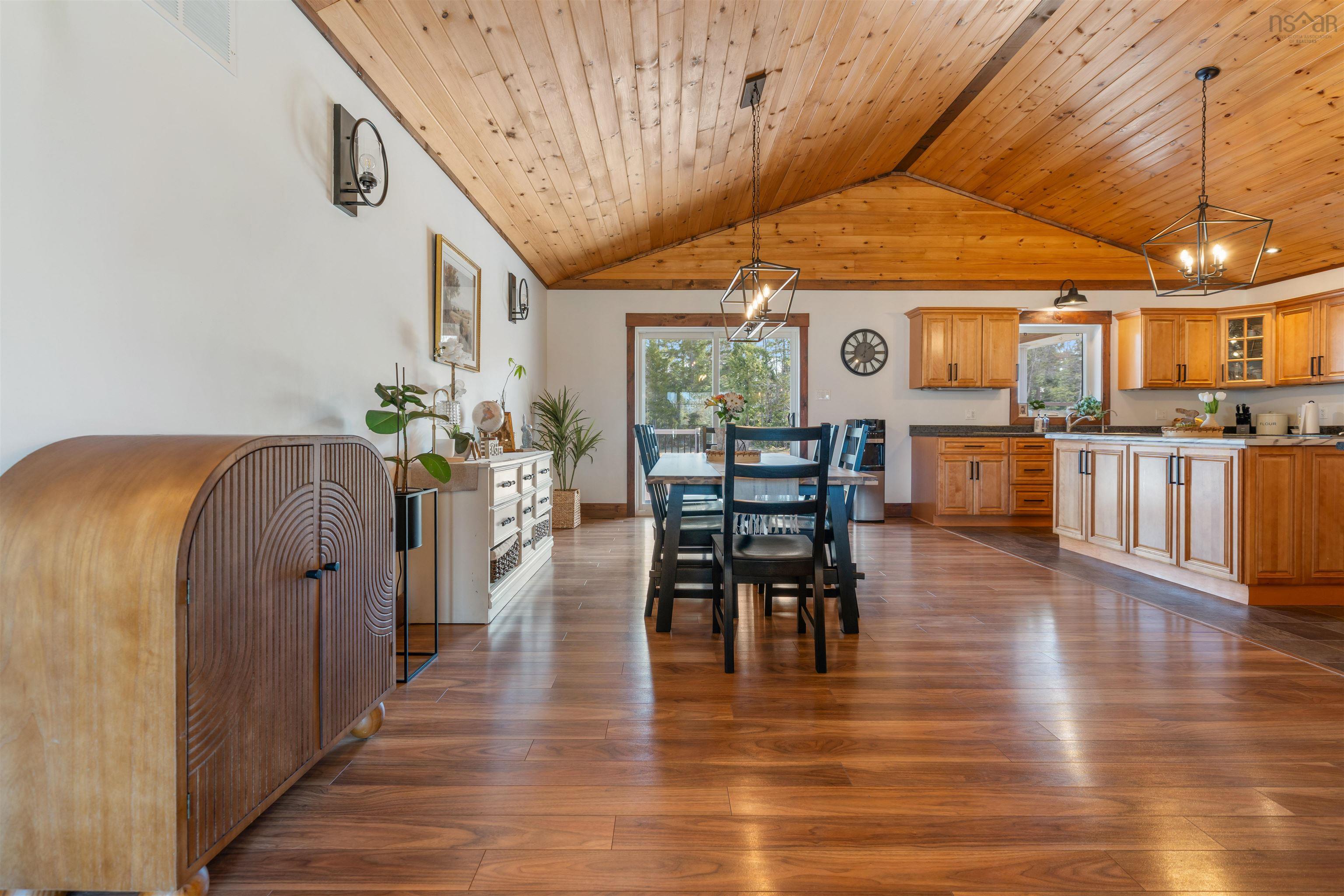 $835,000.00: 4288 Gairloch rd Road, Union Centre