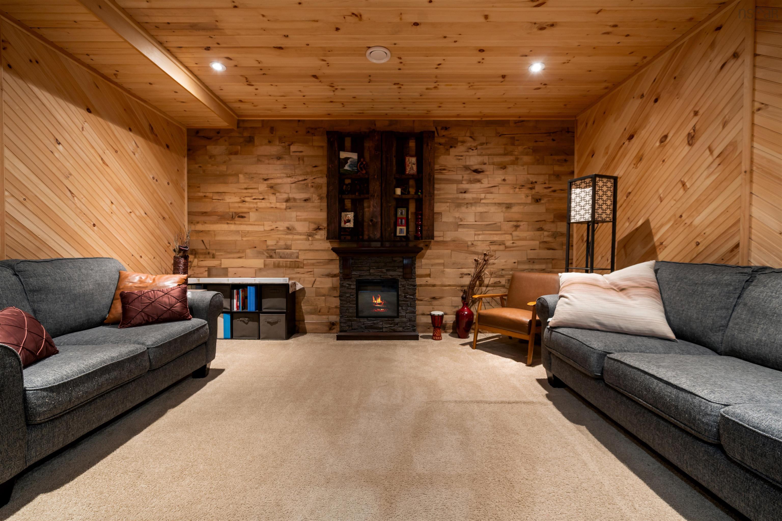 $835,000.00: 4288 Gairloch rd Road, Union Centre