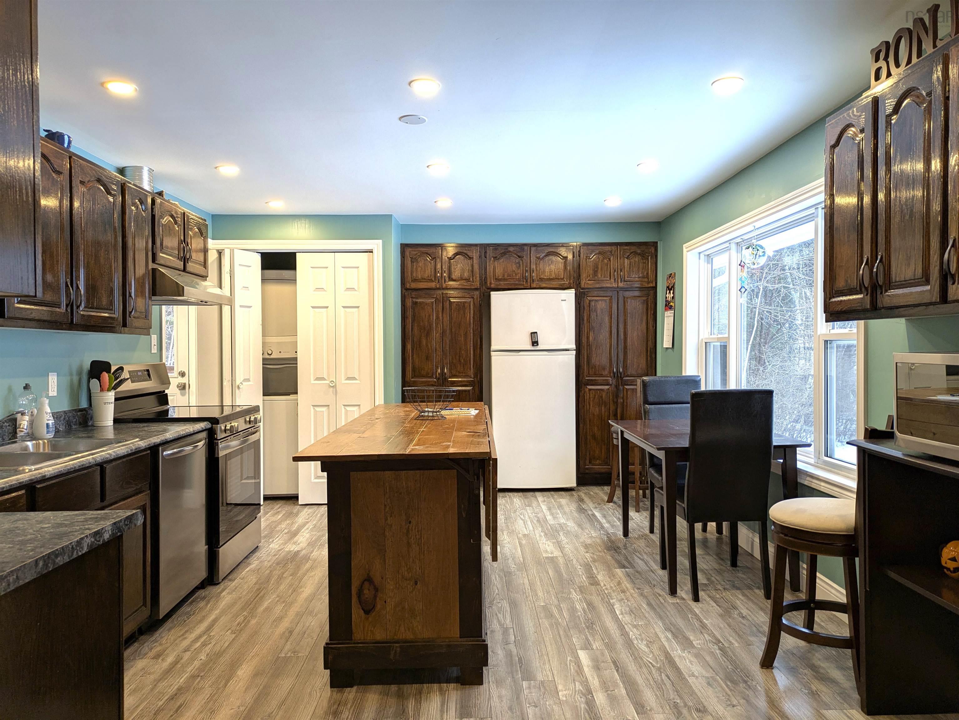 $319,000.00: 11813 Highway 217, Seabrook