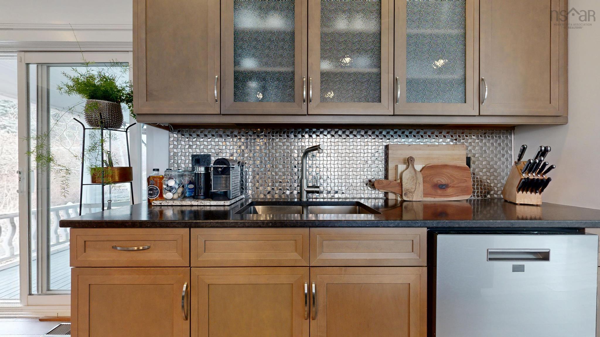 $899,000.00: 20 Wilkies Cove Road, Middle Lahave