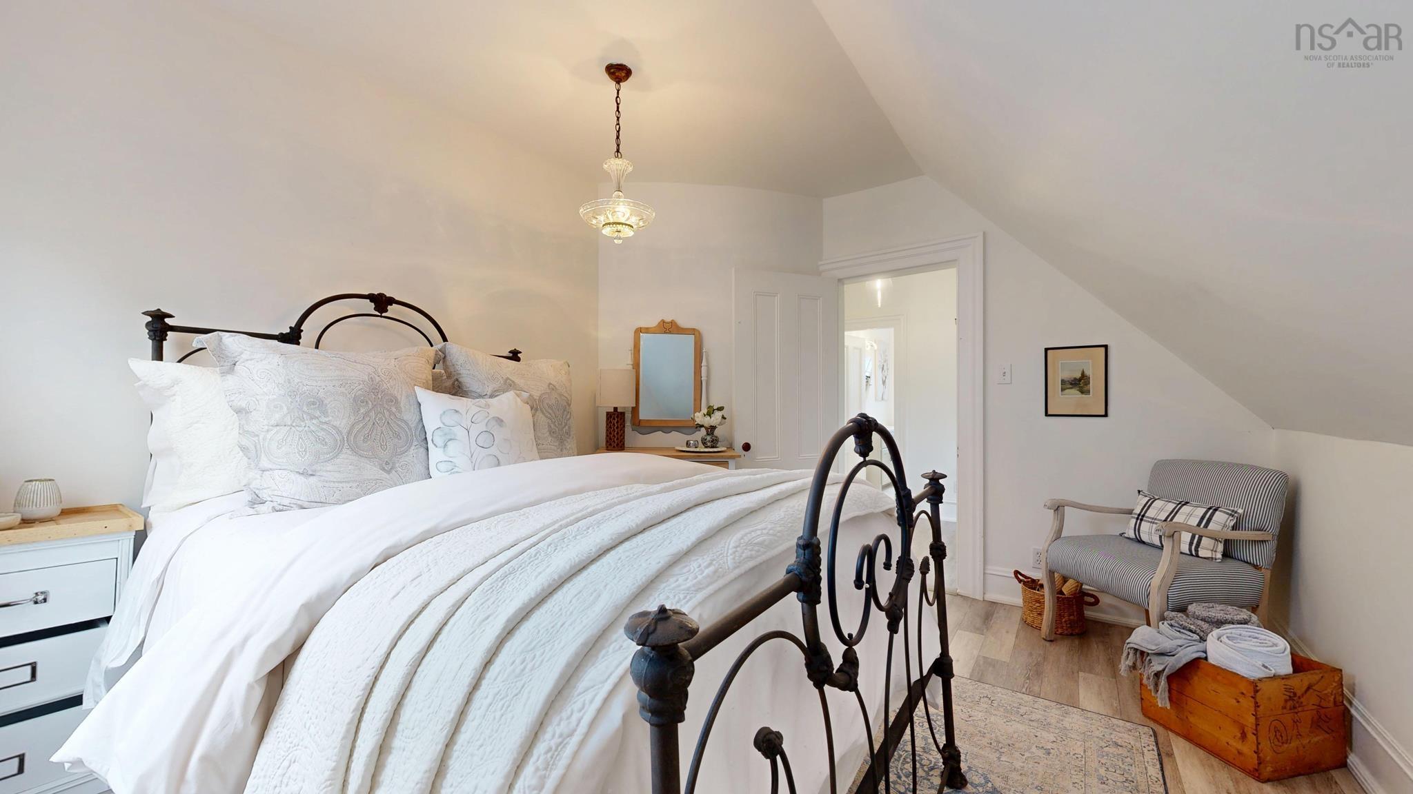 $899,000.00: 20 Wilkies Cove Road, Middle Lahave