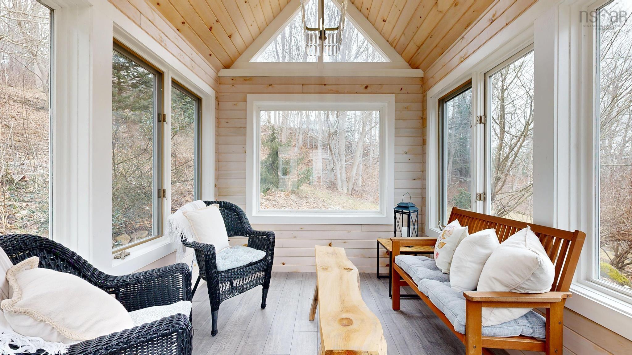 $899,000.00: 20 Wilkies Cove Road, Middle Lahave