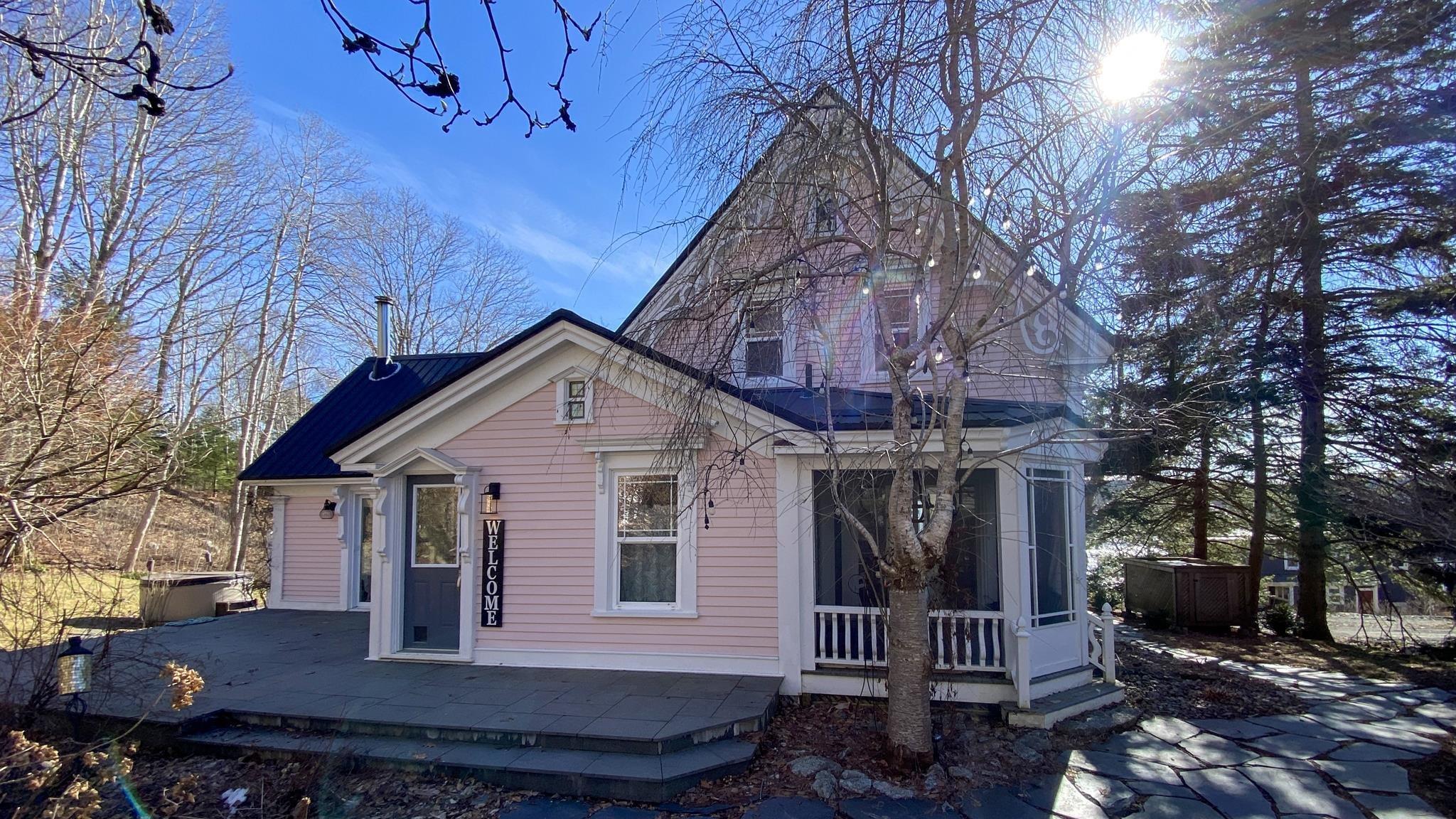 $899,000.00: 20 Wilkies Cove Road, Middle Lahave