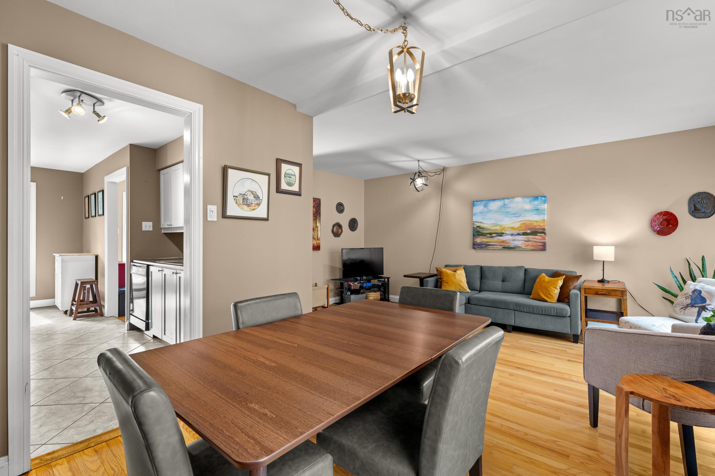 $485,000.00: 32 Garden Court Terrace, Dartmouth