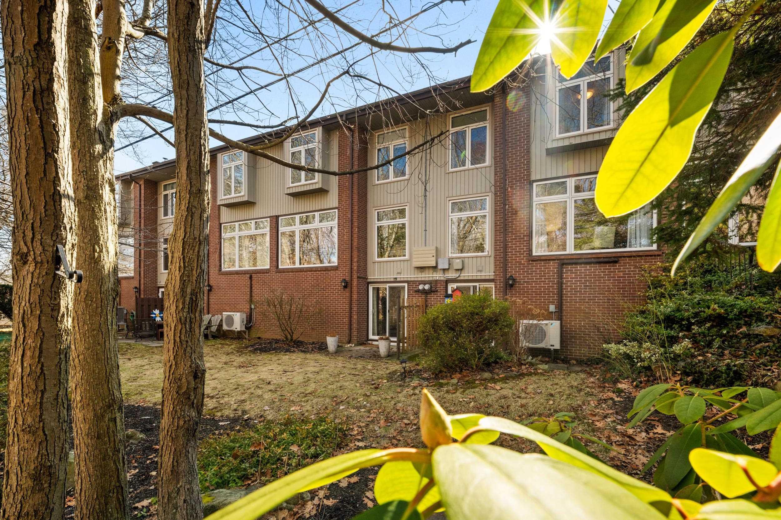 $485,000.00: 32 Garden Court Terrace, Dartmouth