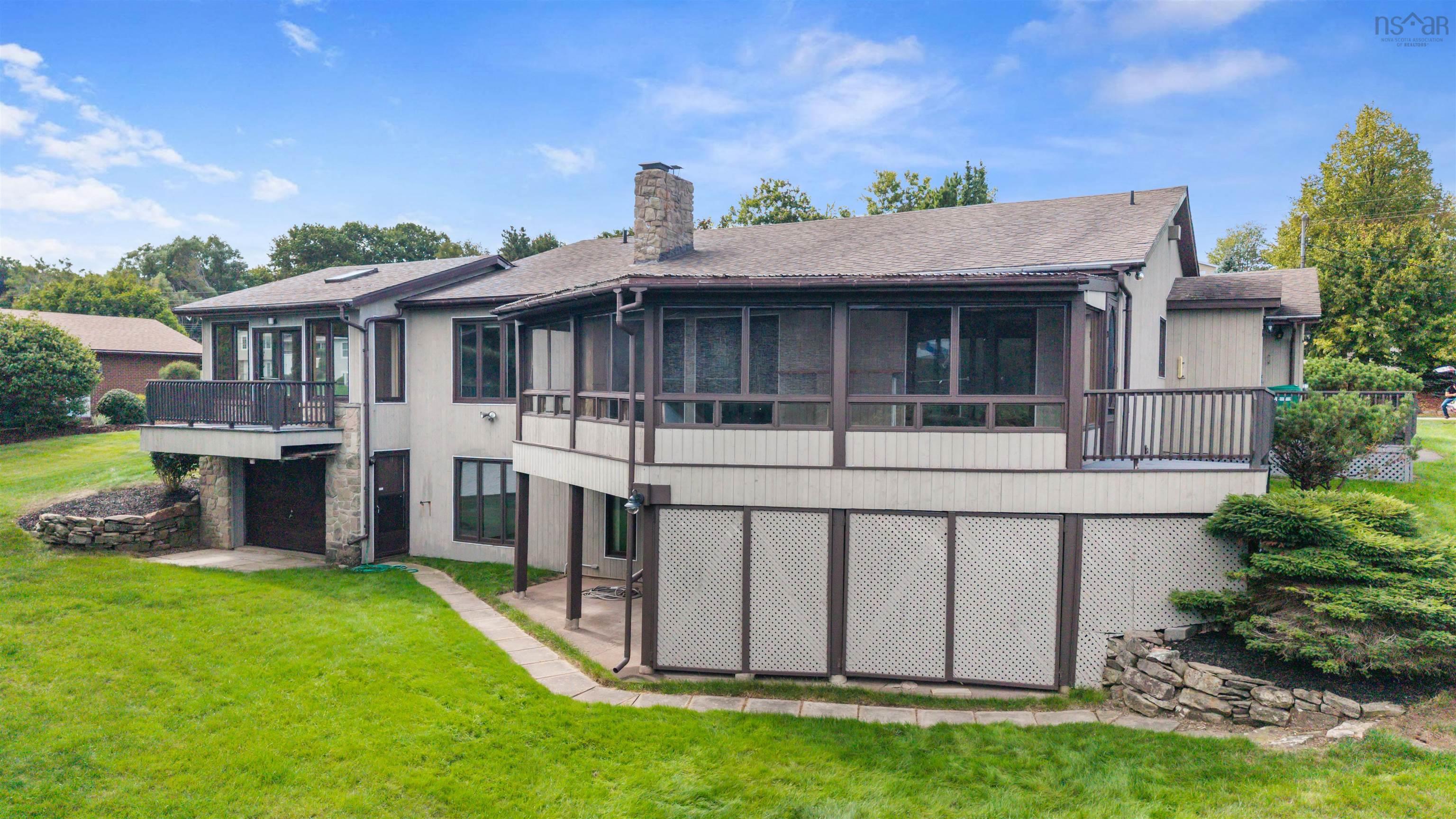 $775,000.00: 489 Terrace Street, New Glasgow