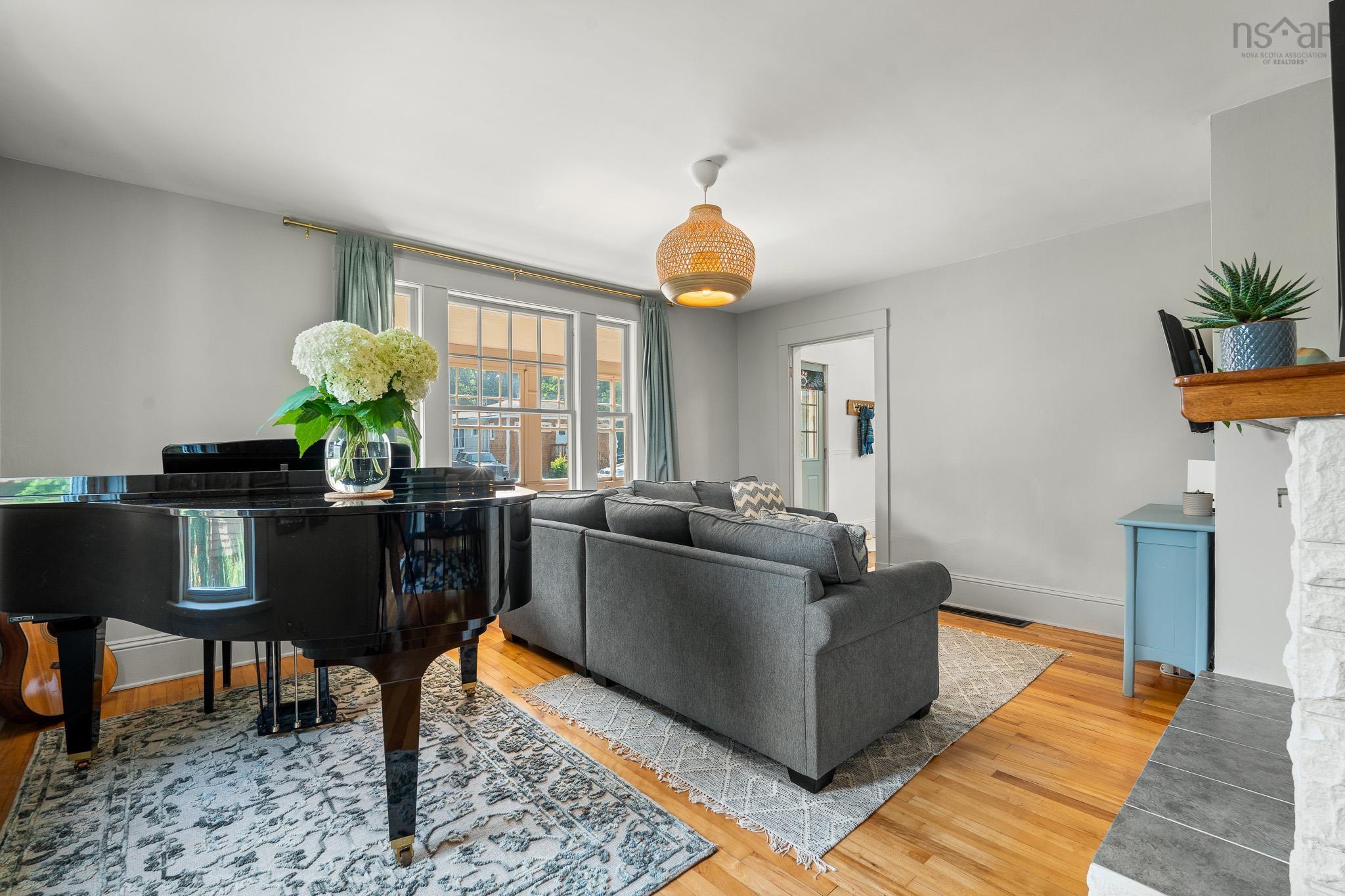 $429,000.00: 22 Caldwell Avenue, Kentville