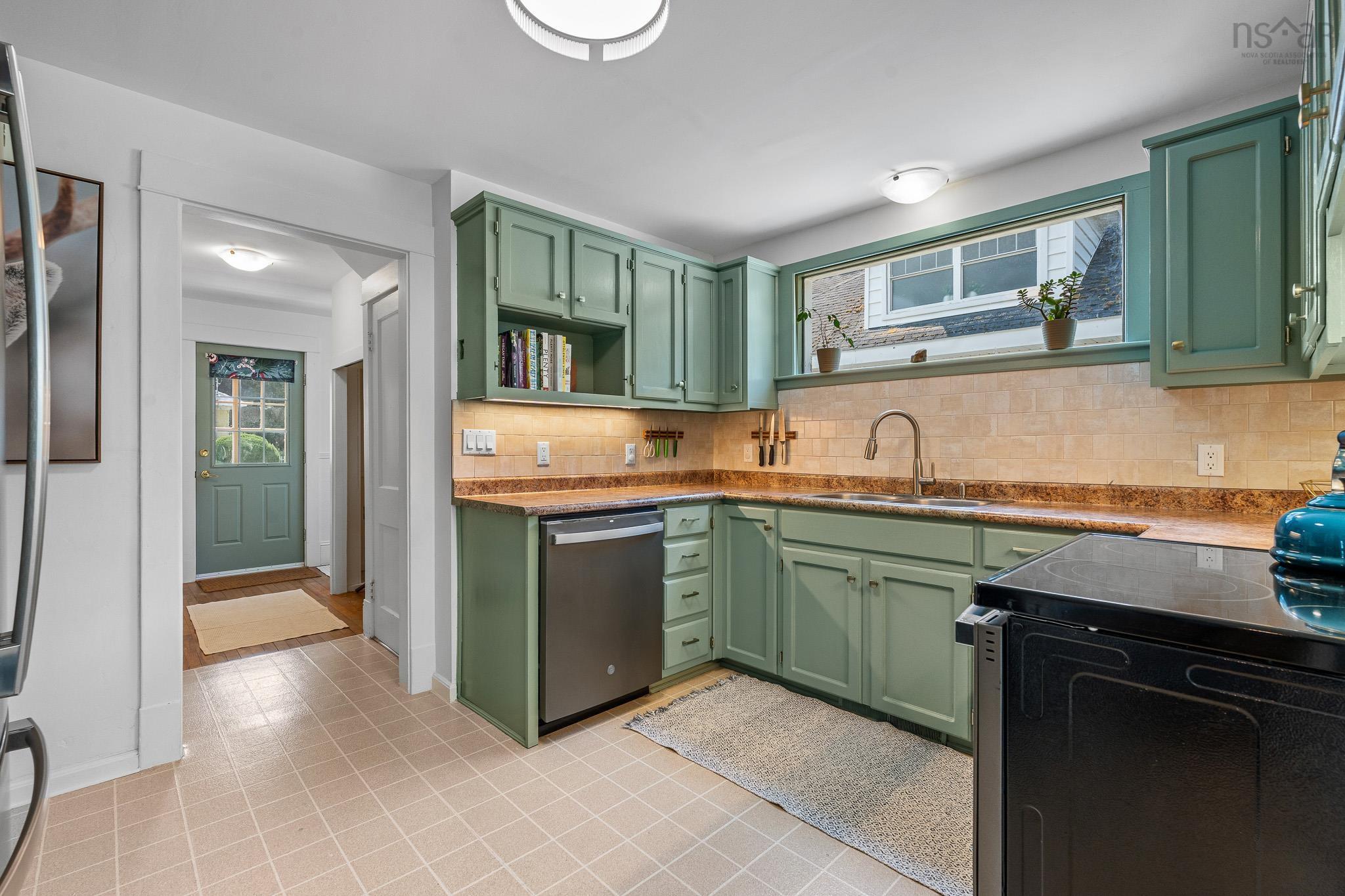 $429,000.00: 22 Caldwell Avenue, Kentville
